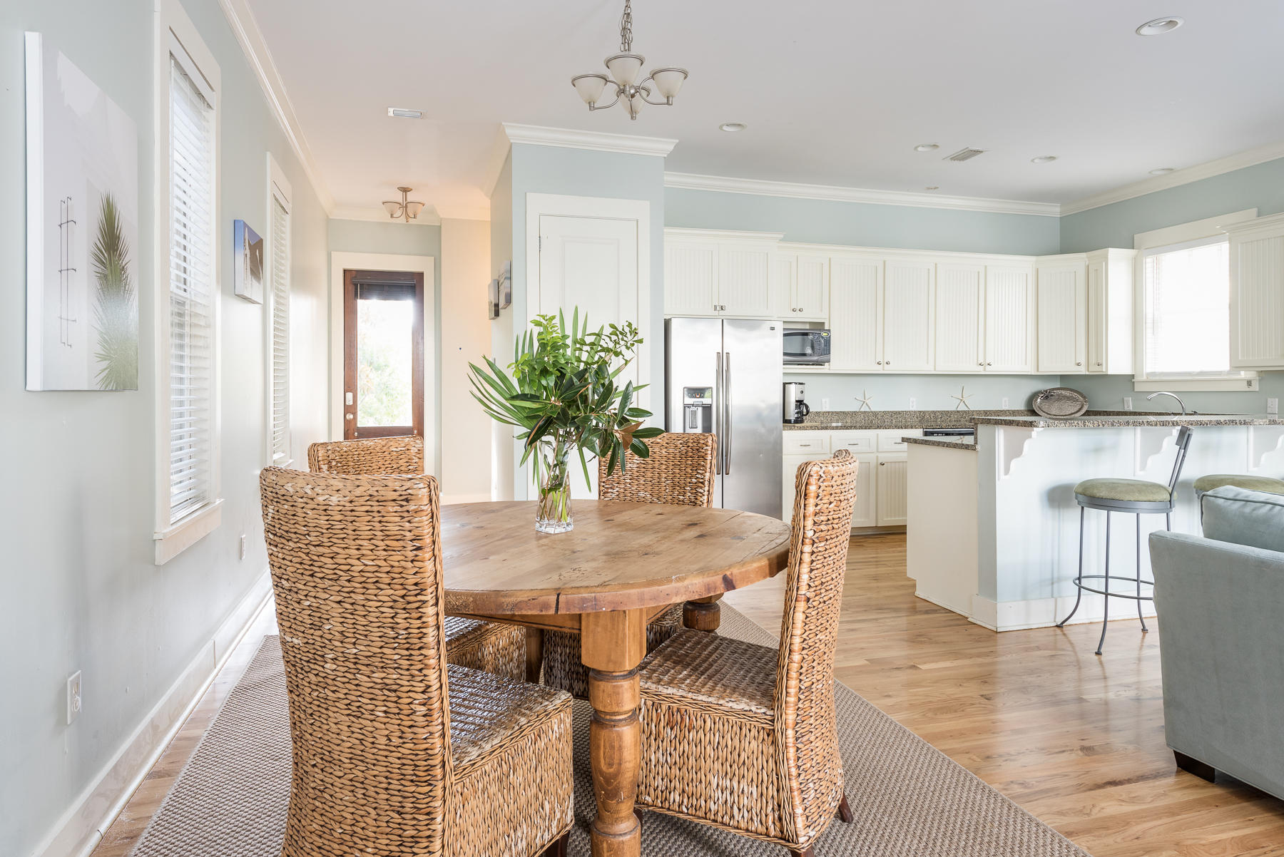 WATER'S EDGE - Residential