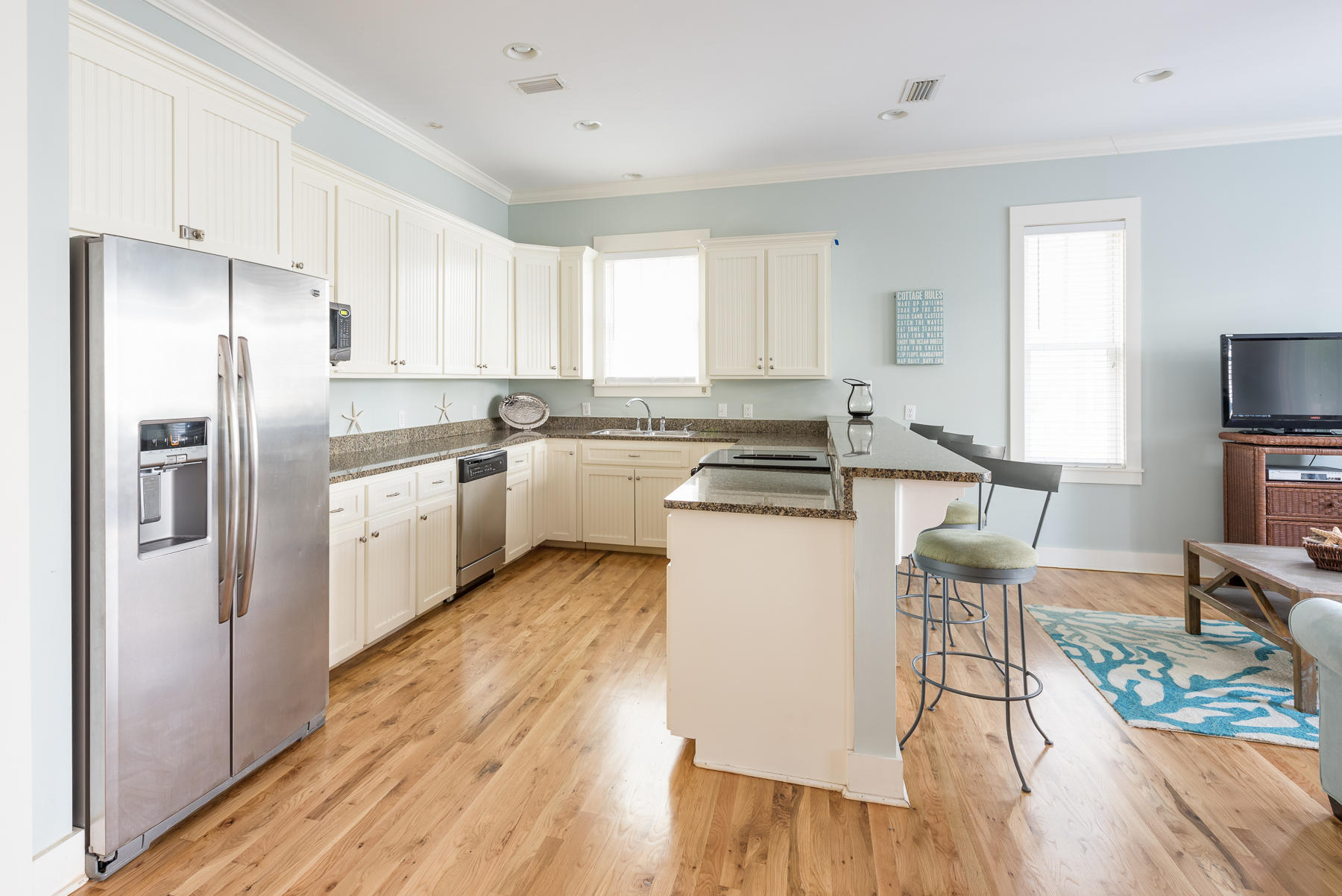 WATER'S EDGE - Residential