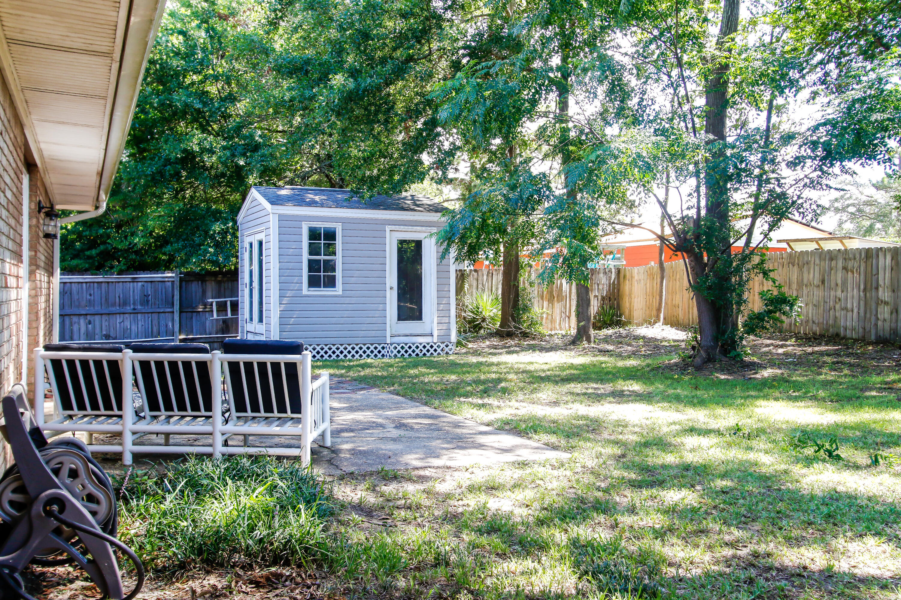 PORT DIXIE - Residential Lease