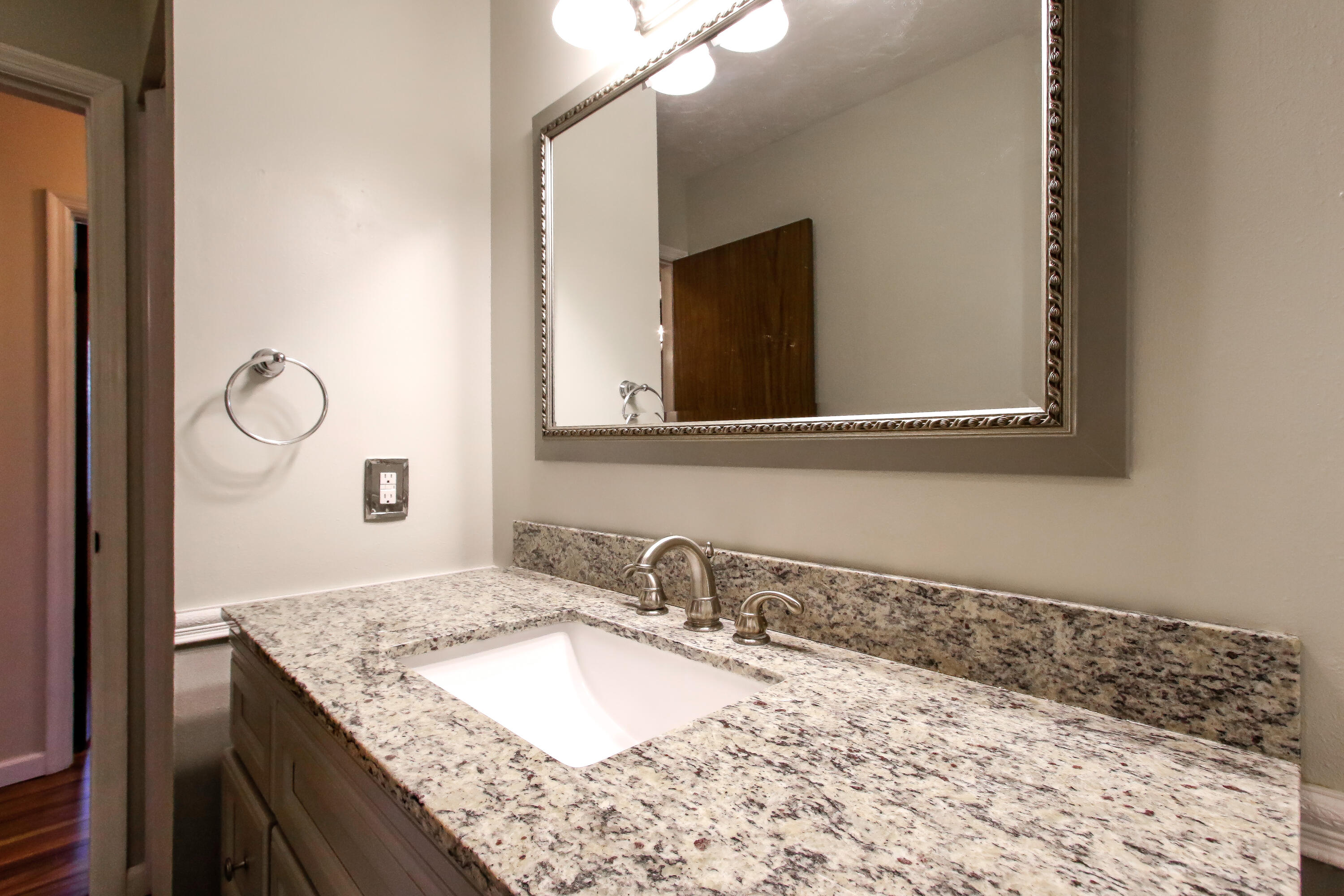 PORT DIXIE - Residential Lease