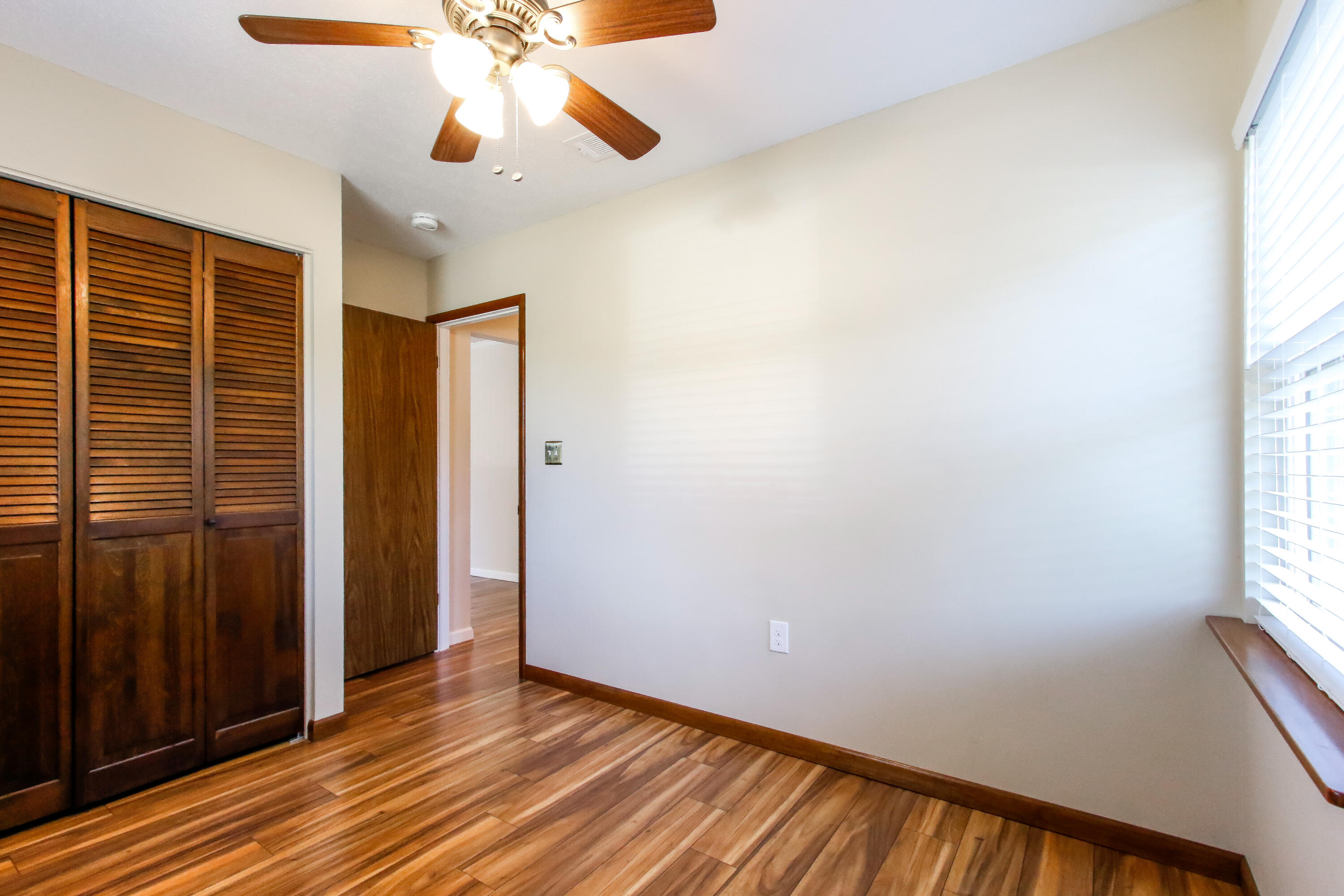 PORT DIXIE - Residential Lease