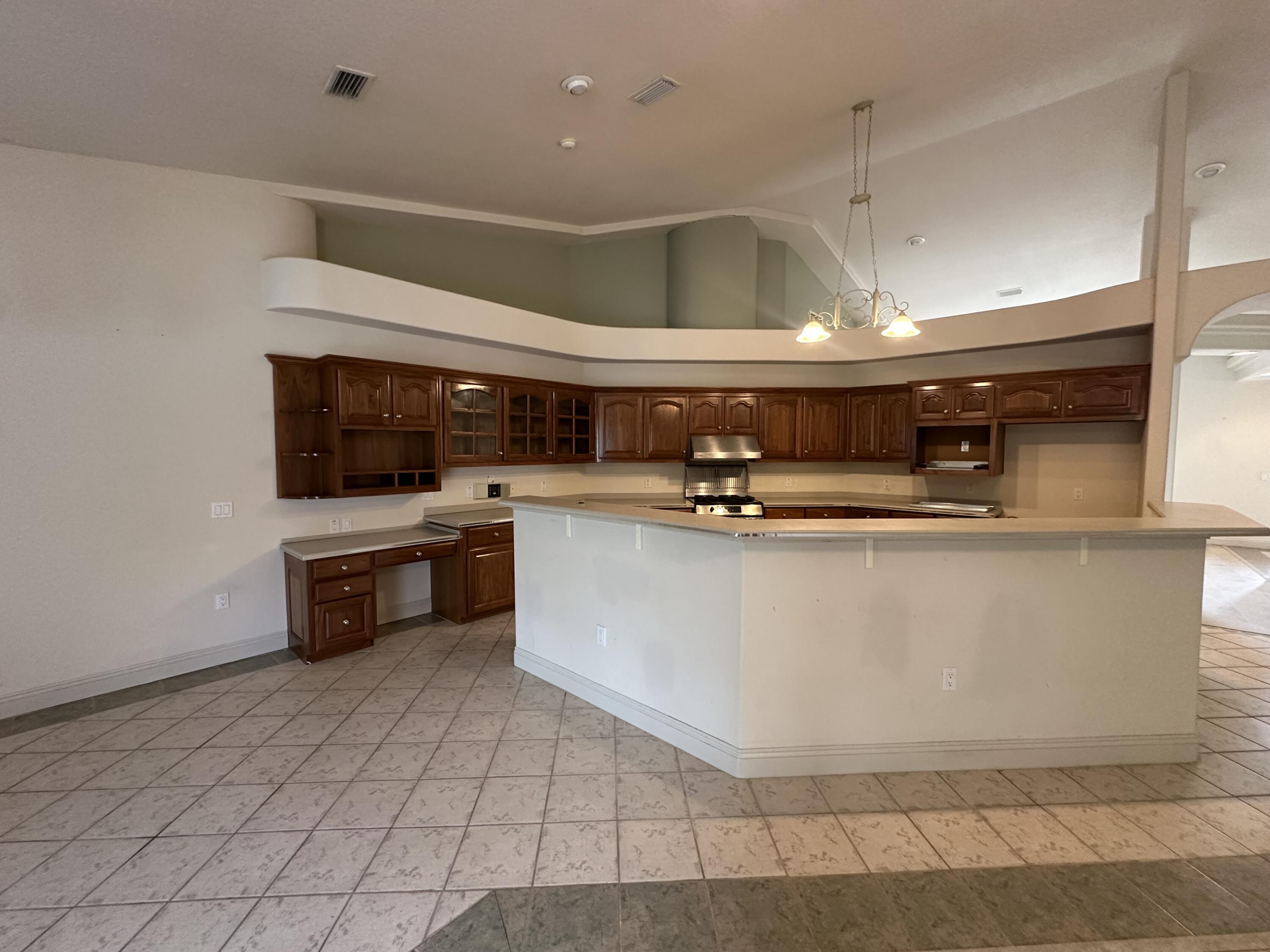 CROWN POINTE ESTATES - Residential