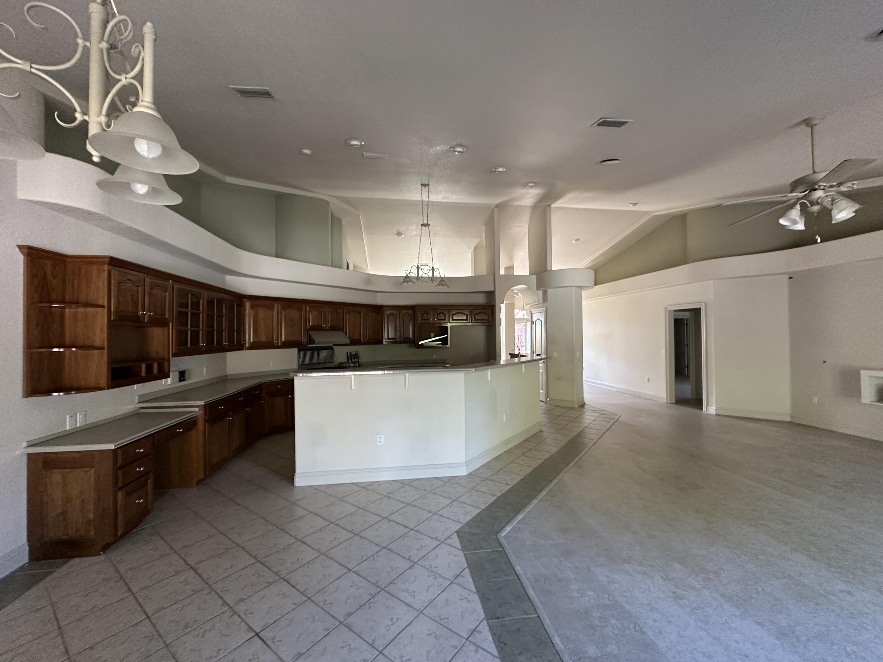 CROWN POINTE ESTATES - Residential