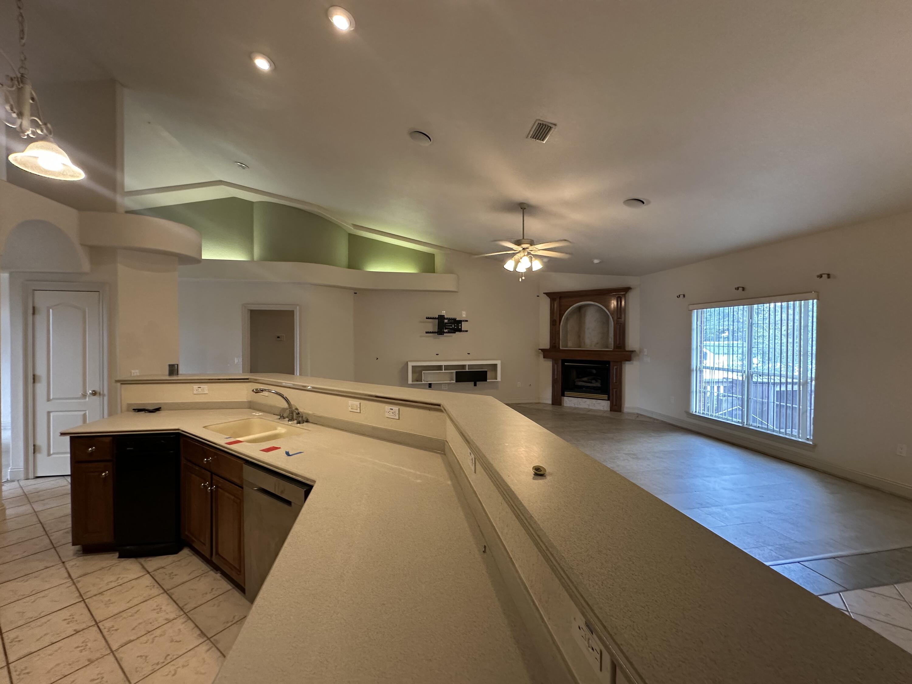 CROWN POINTE ESTATES - Residential