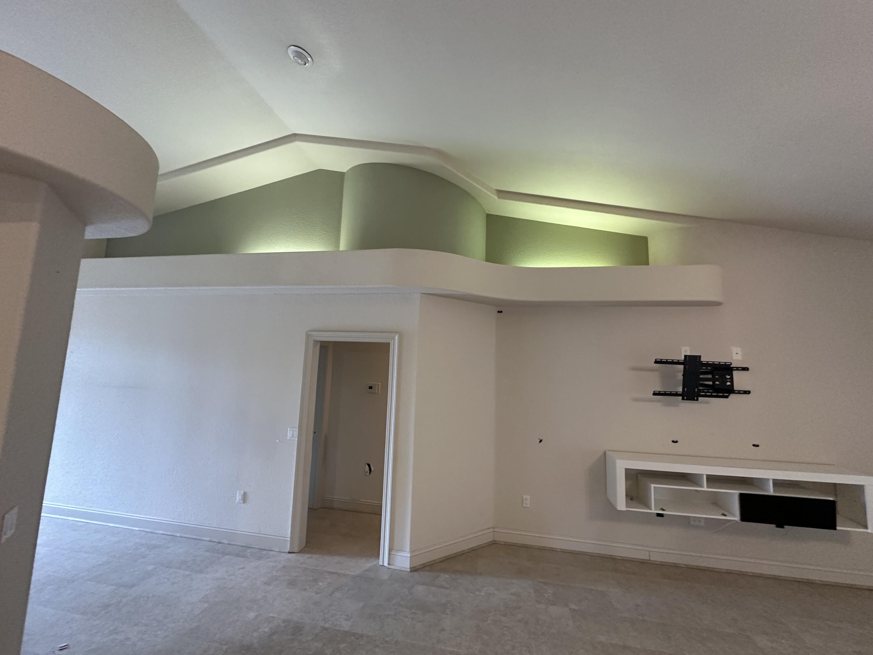 CROWN POINTE ESTATES - Residential