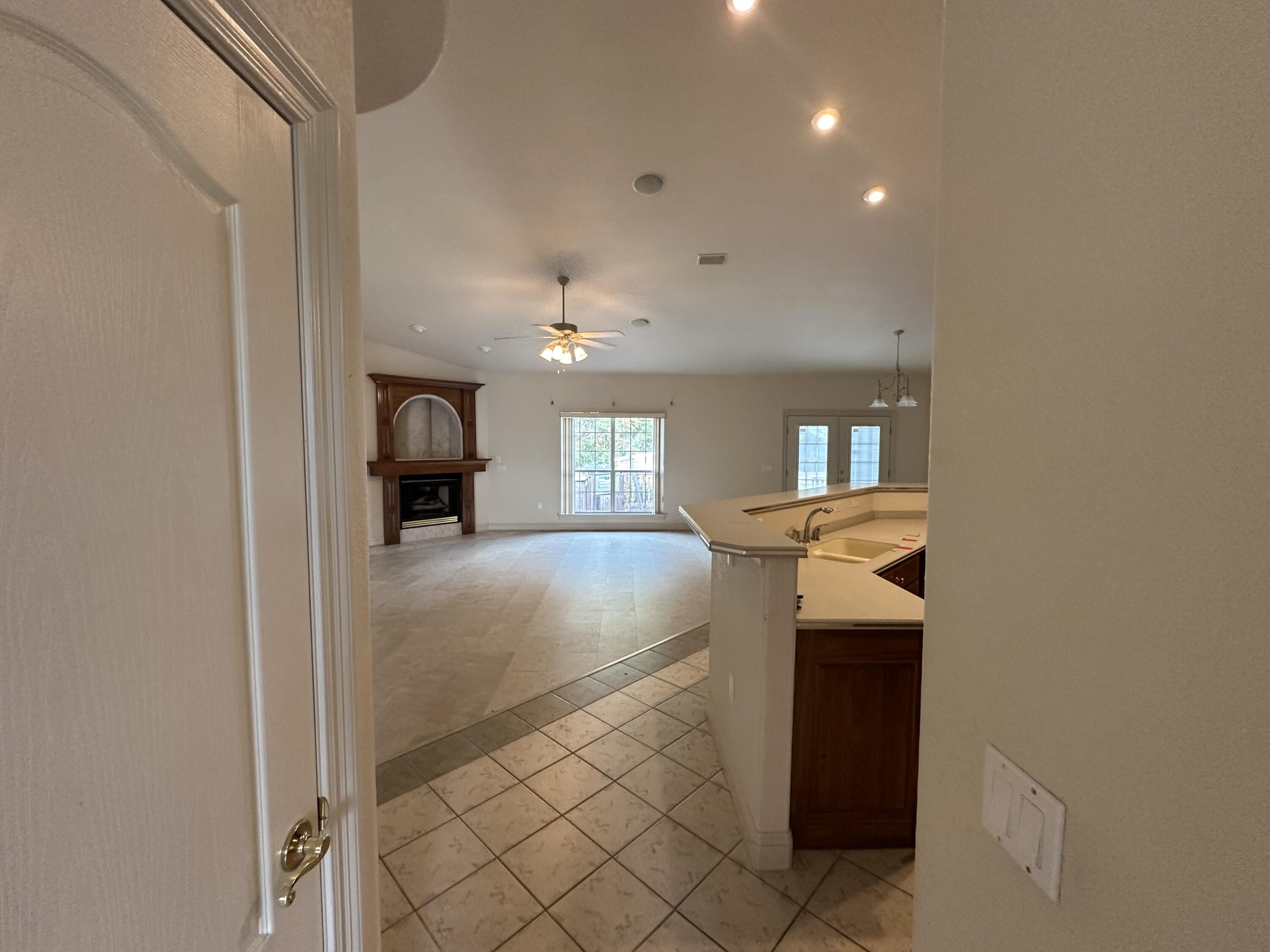 CROWN POINTE ESTATES - Residential