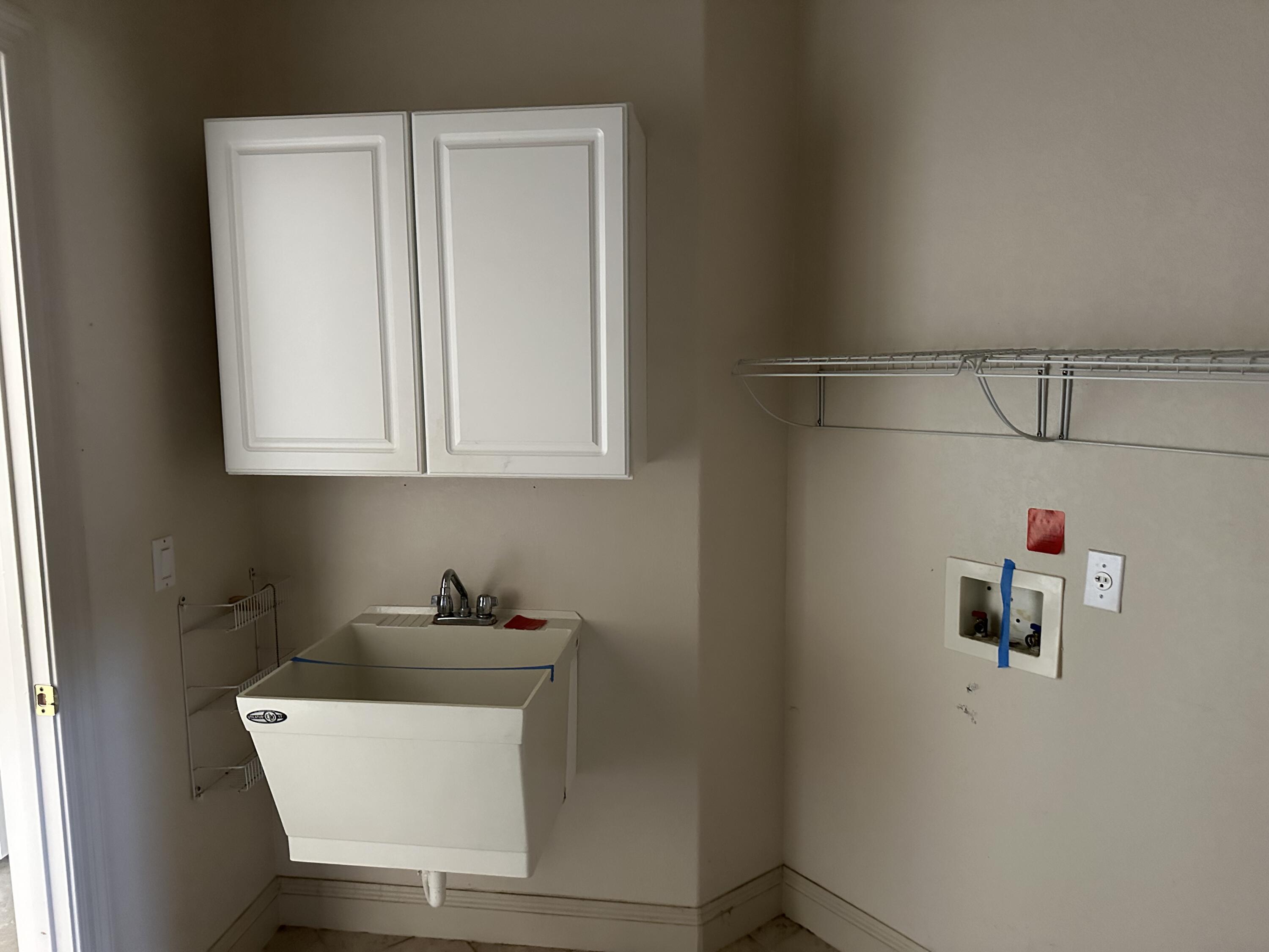 CROWN POINTE ESTATES - Residential