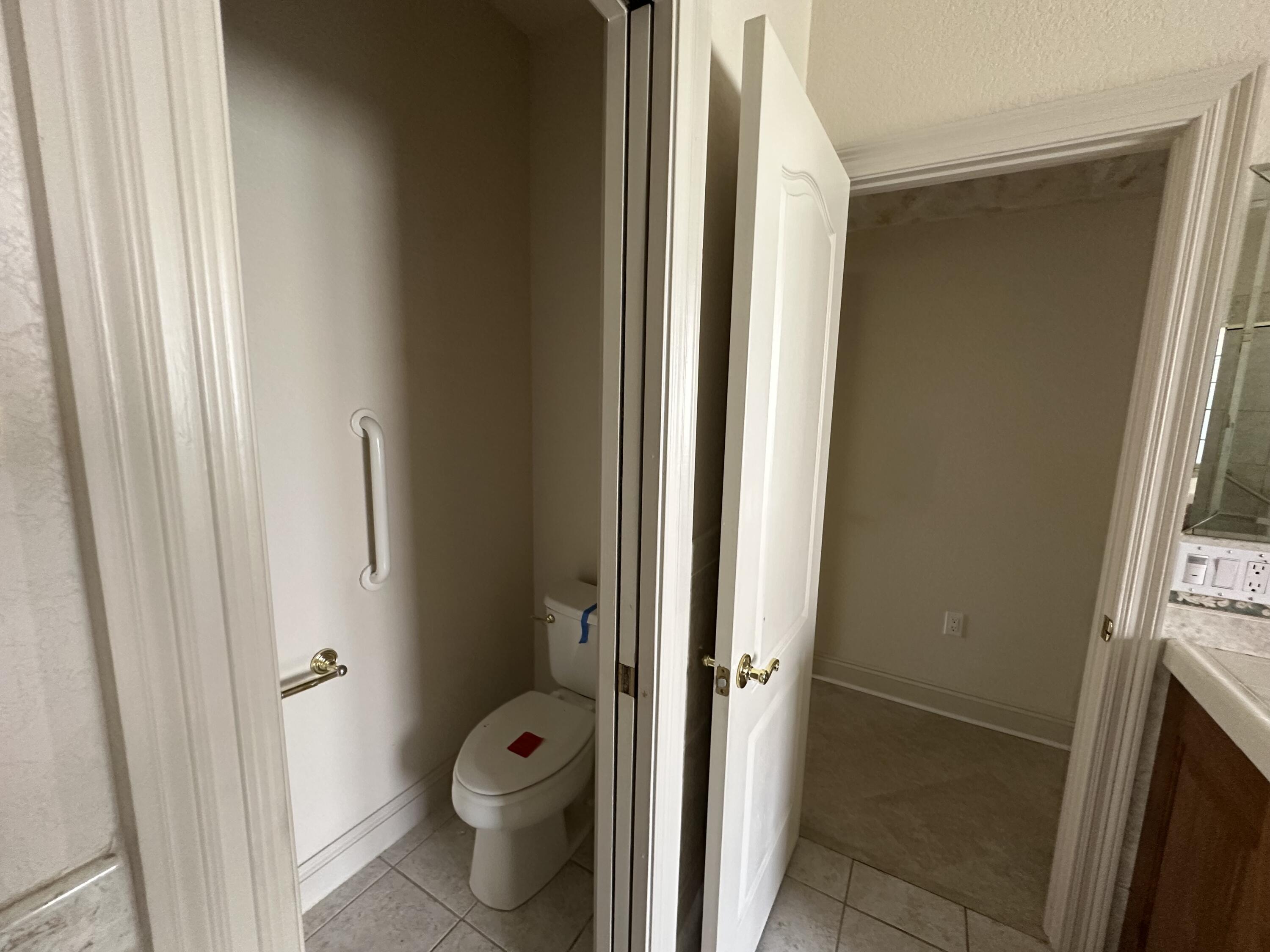 CROWN POINTE ESTATES - Residential