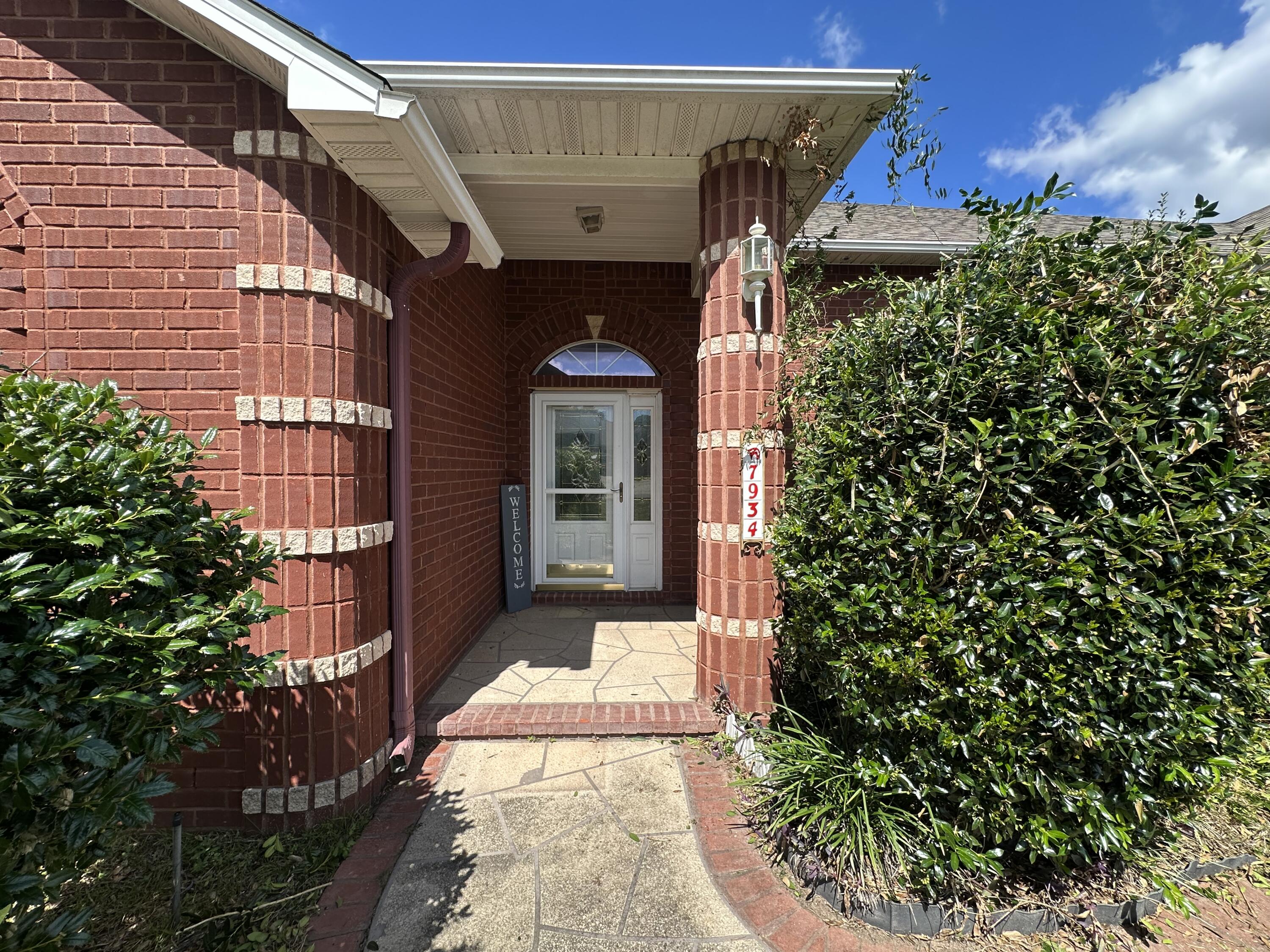 CROWN POINTE ESTATES - Residential