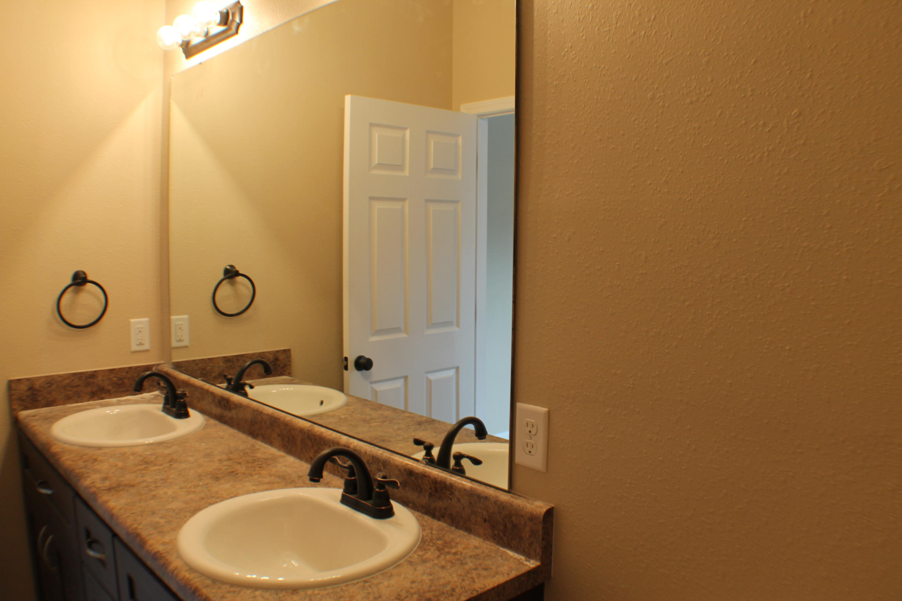 MORRIS ADDN TO CRESTVIEW - Residential