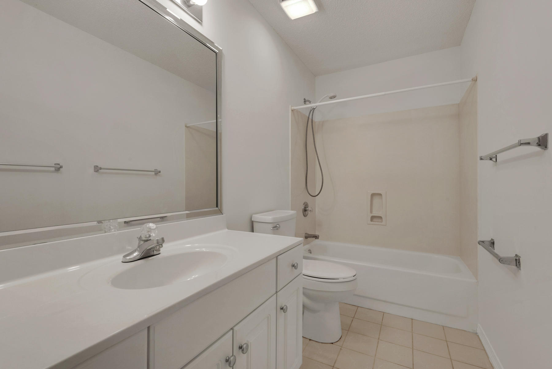 ST ANDREWS SOUTH BLUEWATER BAY 1 - Residential