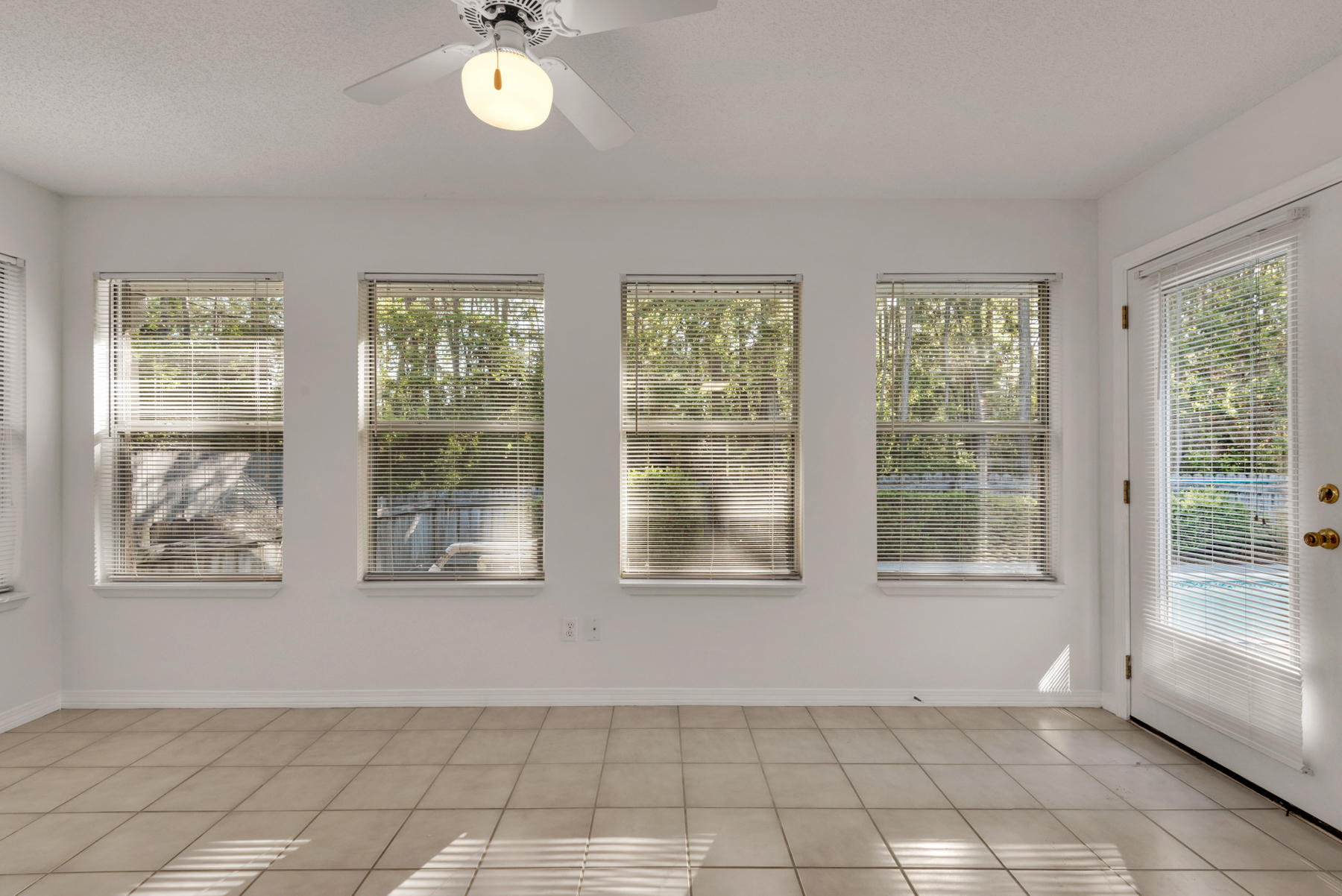 ST ANDREWS SOUTH BLUEWATER BAY 1 - Residential