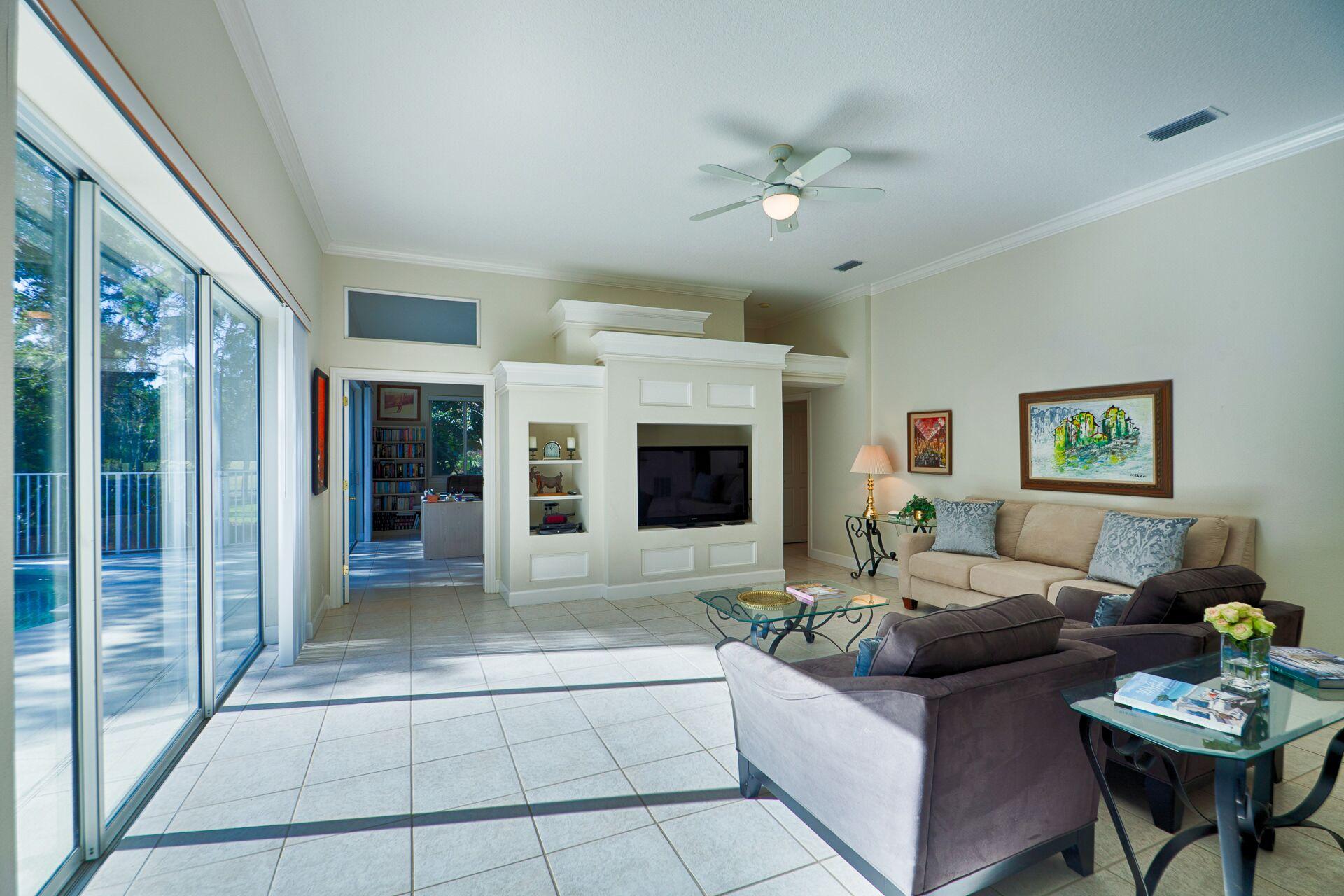 REGATTA BAY - Residential