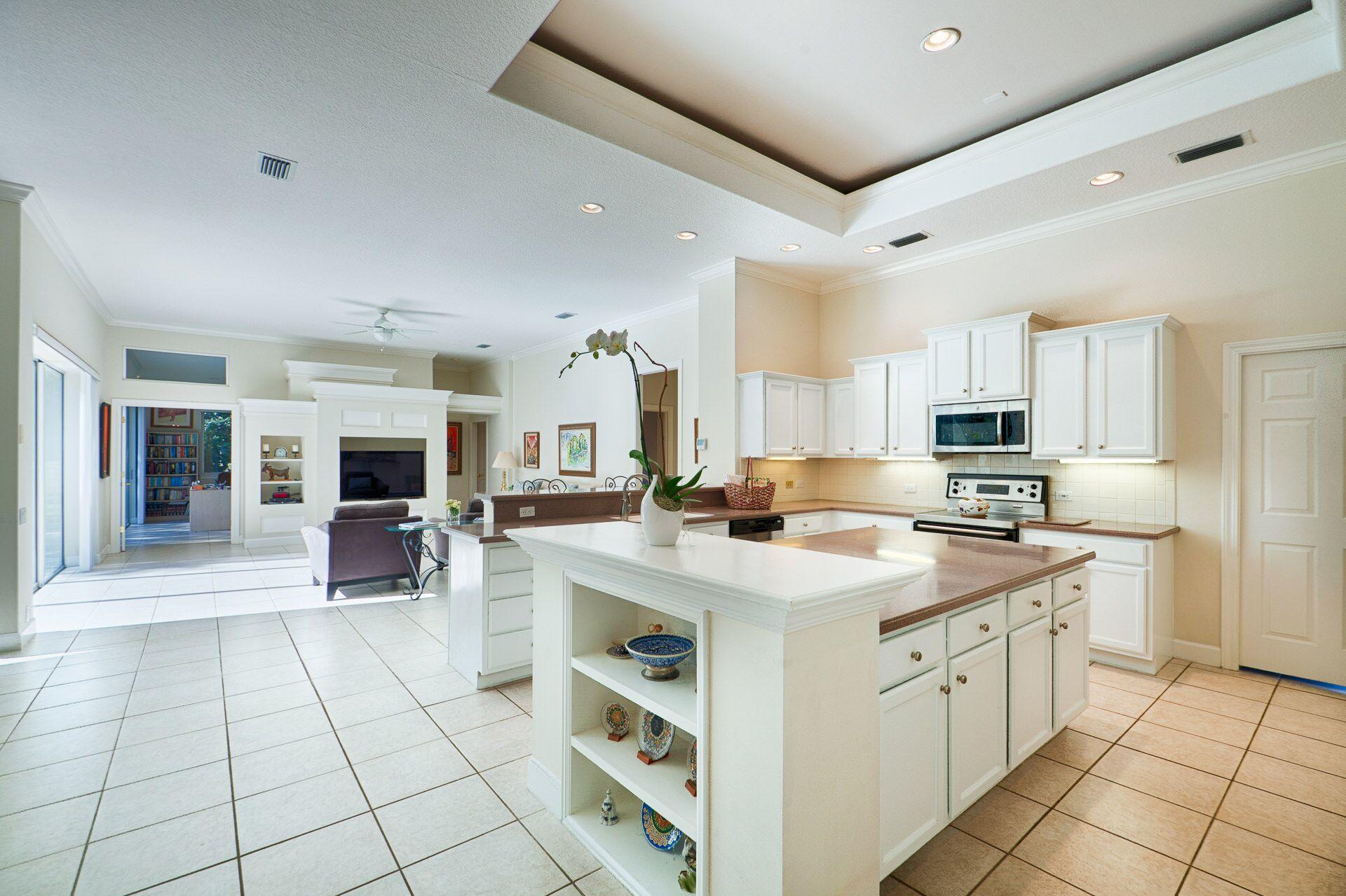 REGATTA BAY - Residential