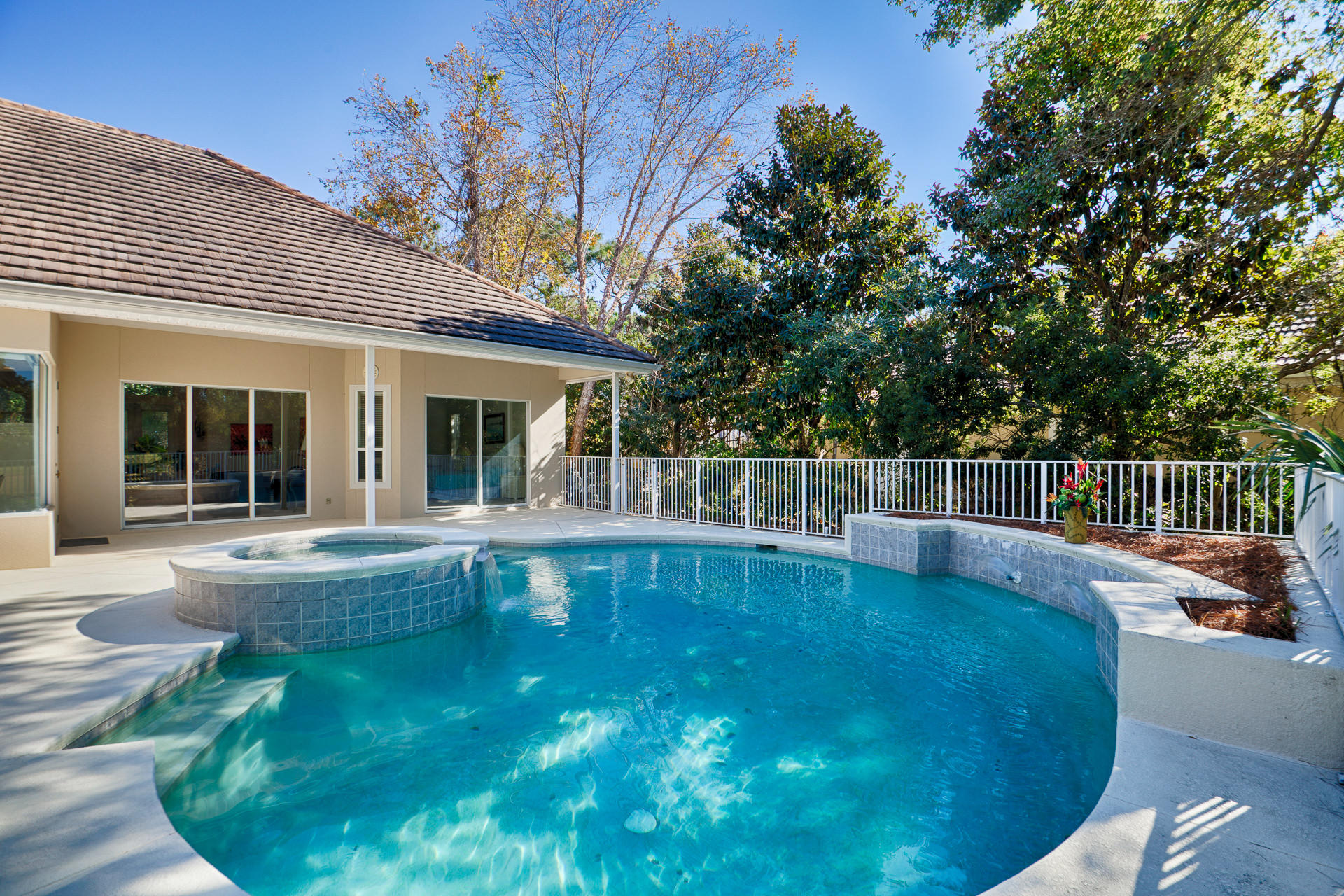 REGATTA BAY - Residential