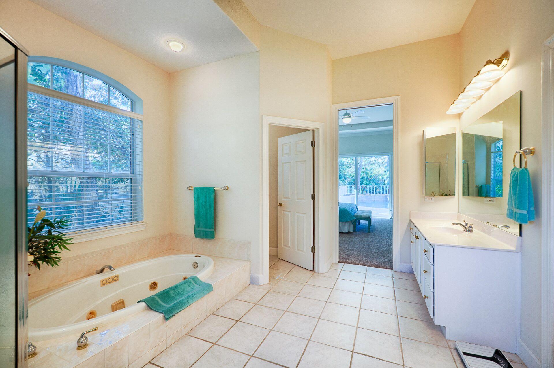 REGATTA BAY - Residential