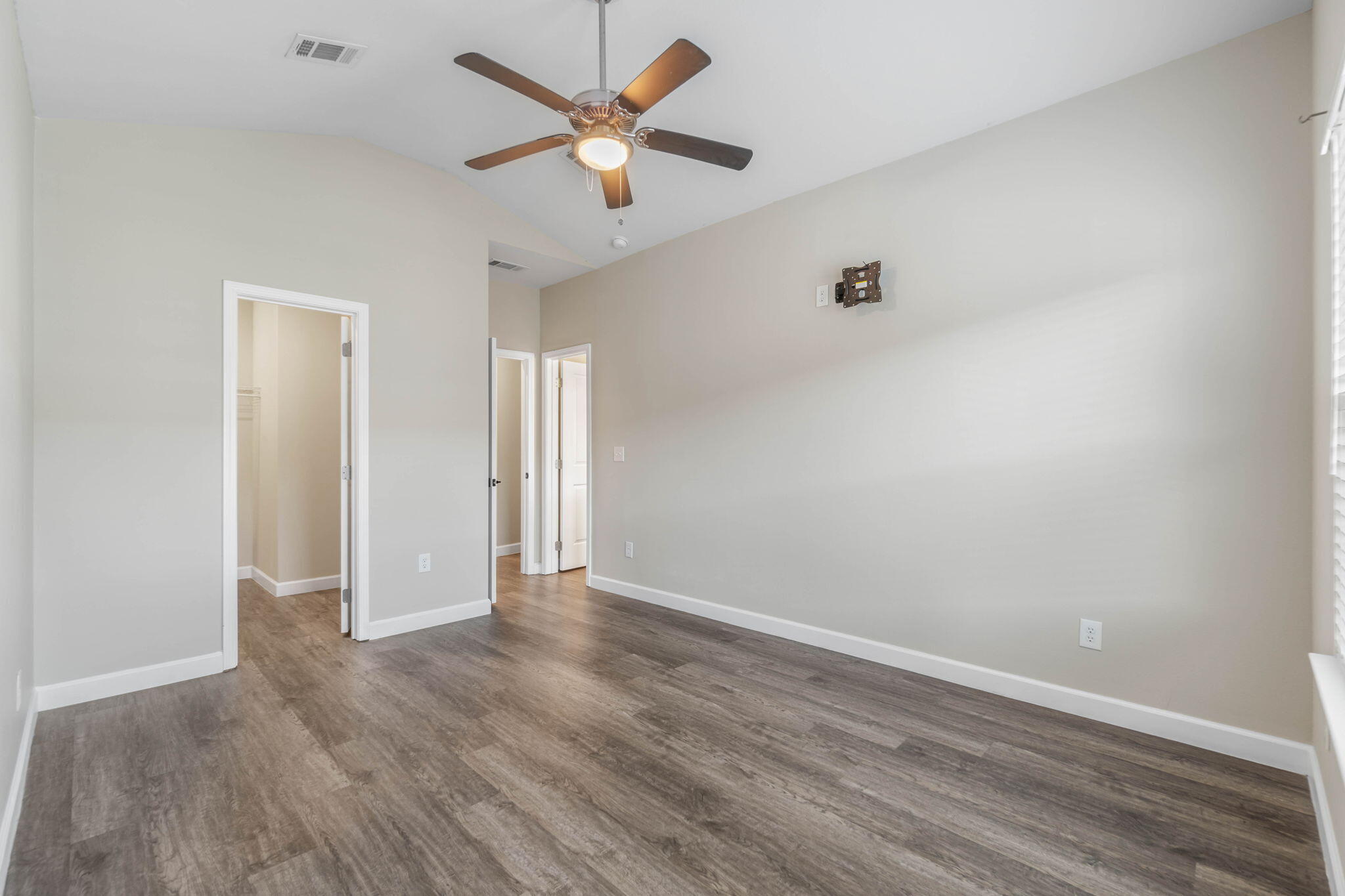 Stable Lanes - Residential Lease