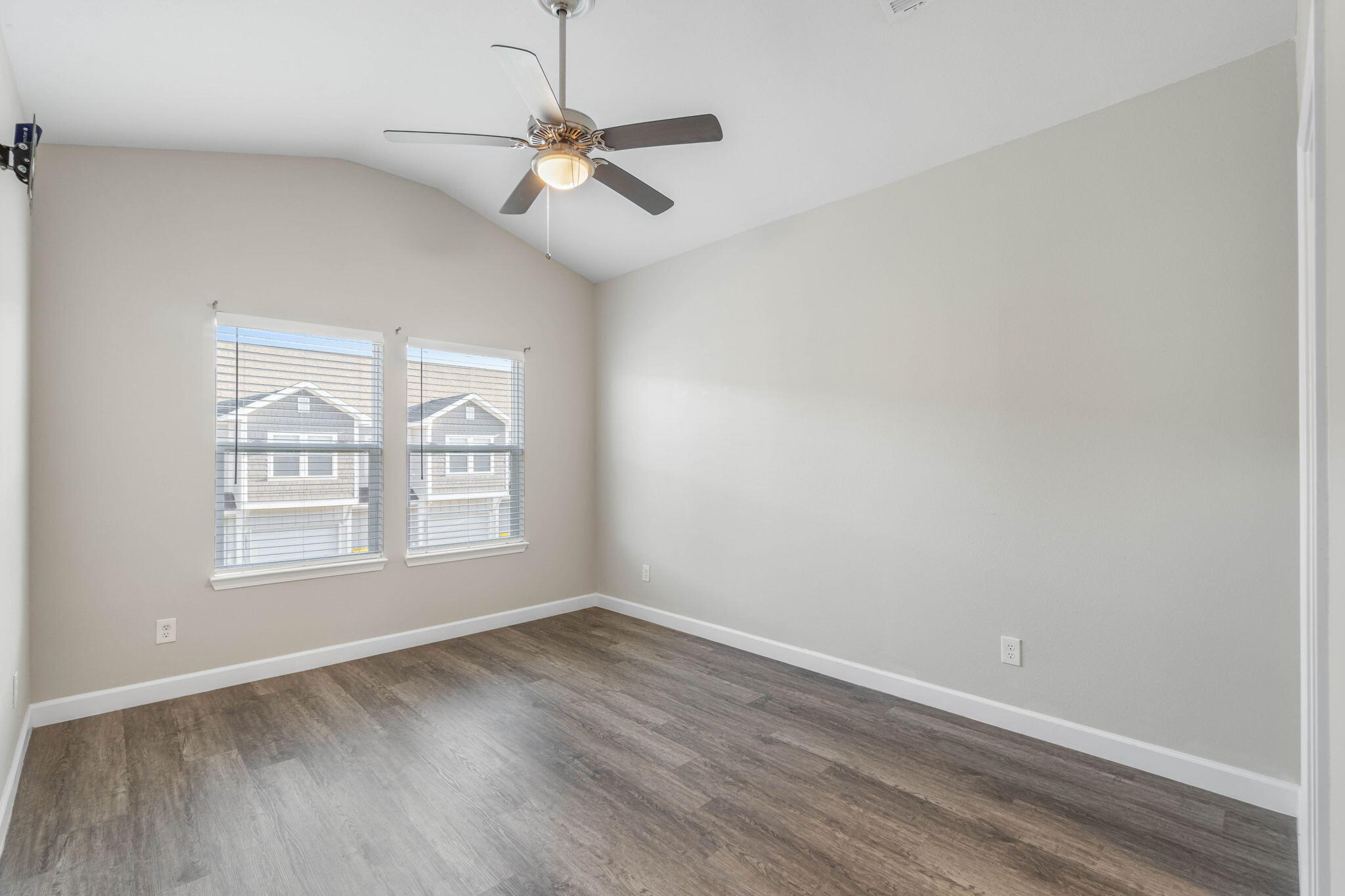 Stable Lanes - Residential Lease
