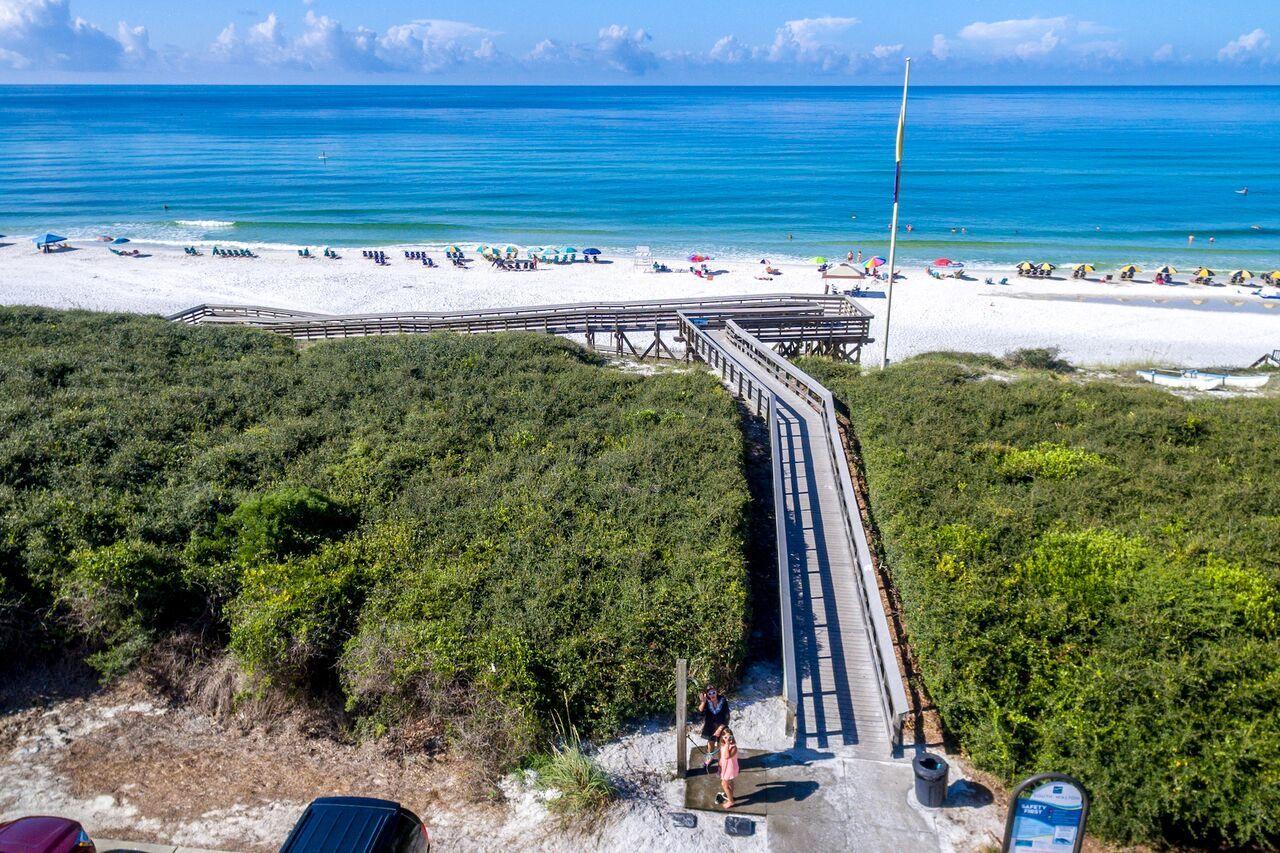 GULF SHORE MANOR - Residential