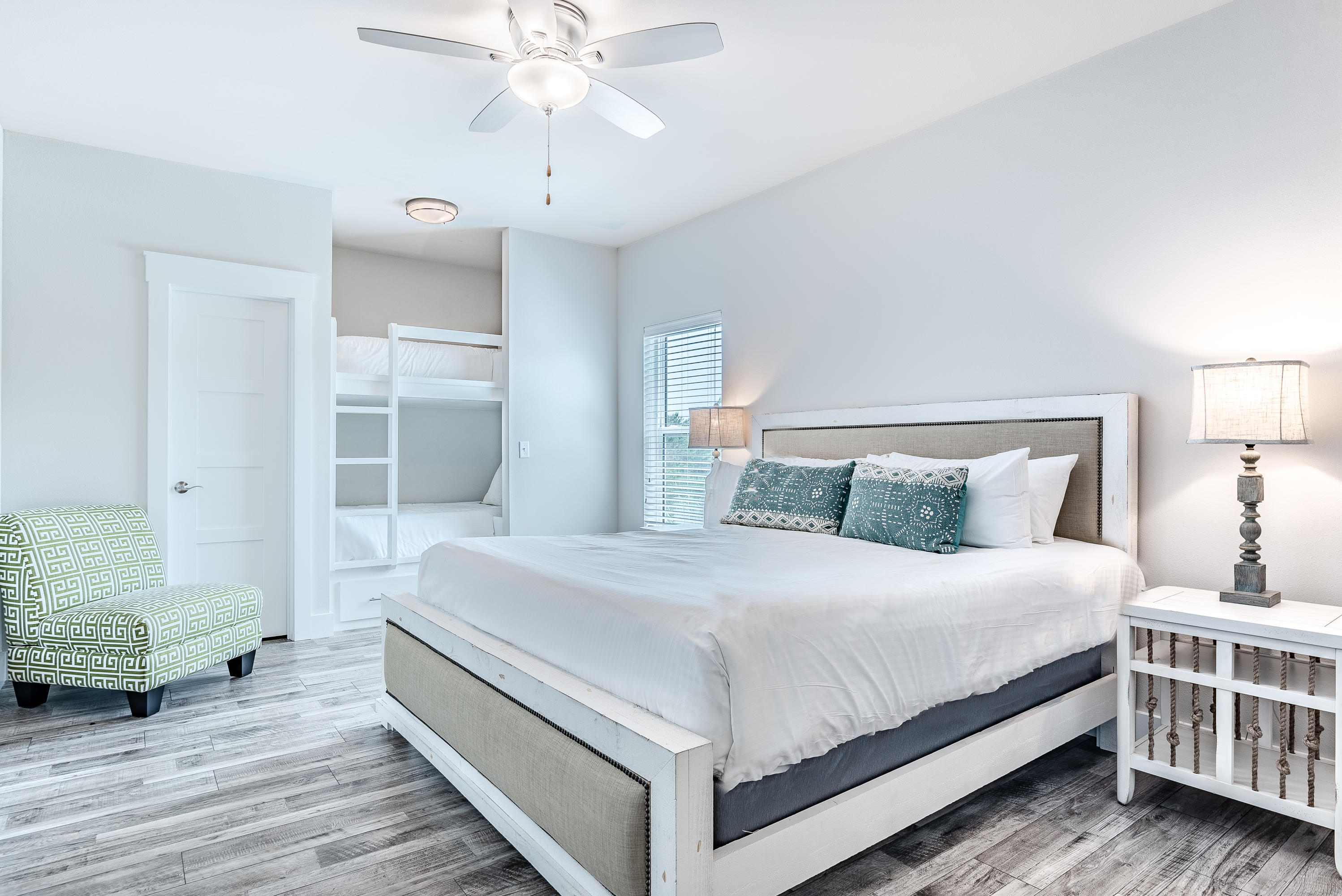 GULF SHORE MANOR - Residential