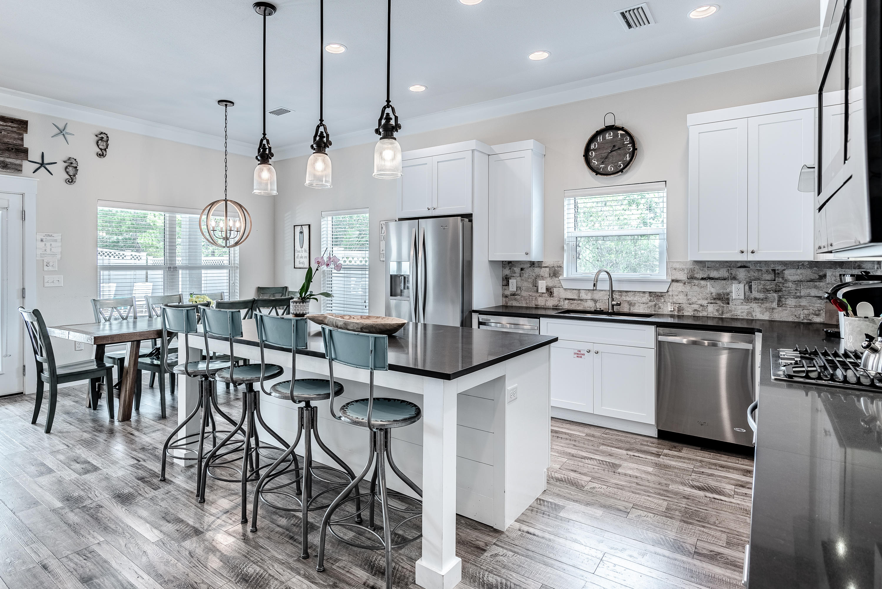 GULF SHORE MANOR - Residential