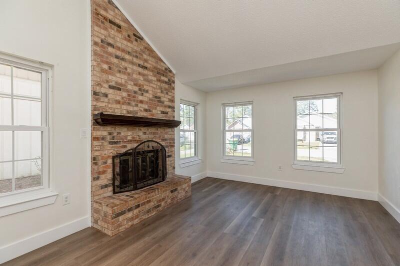 HIDDEN TRAILS PH 1 - Residential