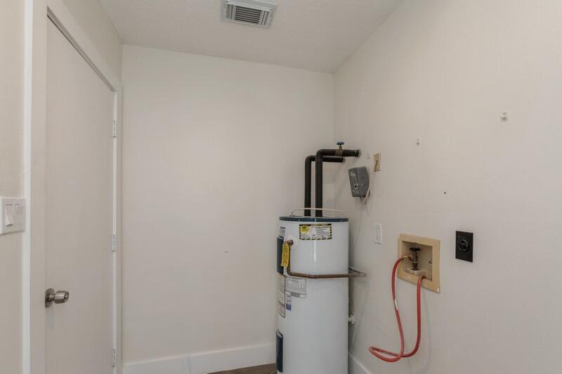 HIDDEN TRAILS PH 1 - Residential