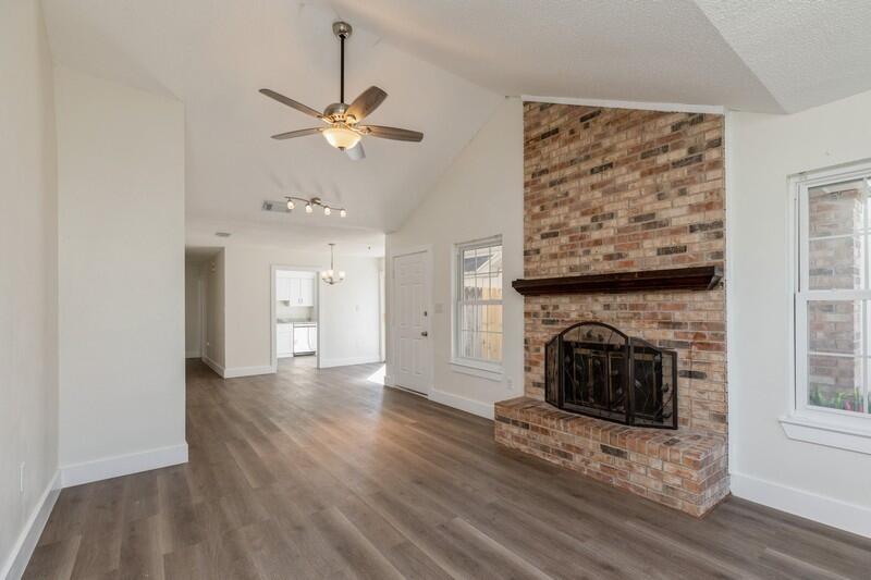 HIDDEN TRAILS PH 1 - Residential