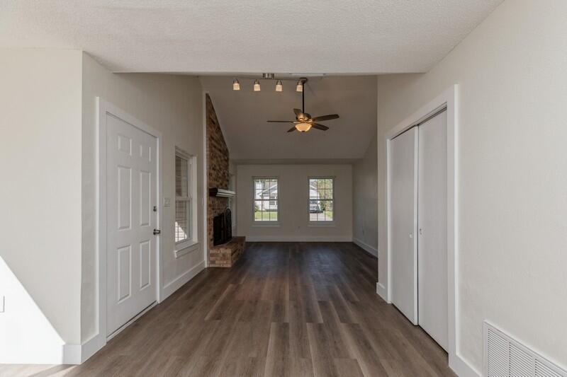 HIDDEN TRAILS PH 1 - Residential