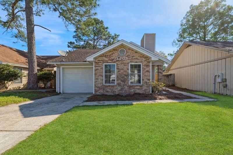 HIDDEN TRAILS PH 1 - Residential