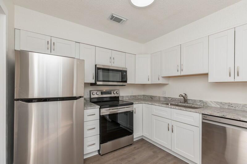 HIDDEN TRAILS PH 1 - Residential