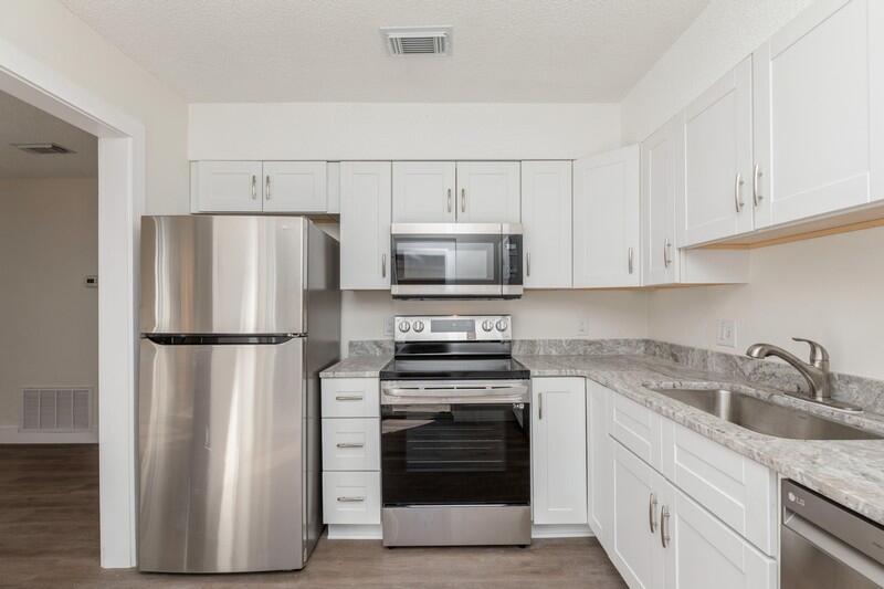 HIDDEN TRAILS PH 1 - Residential