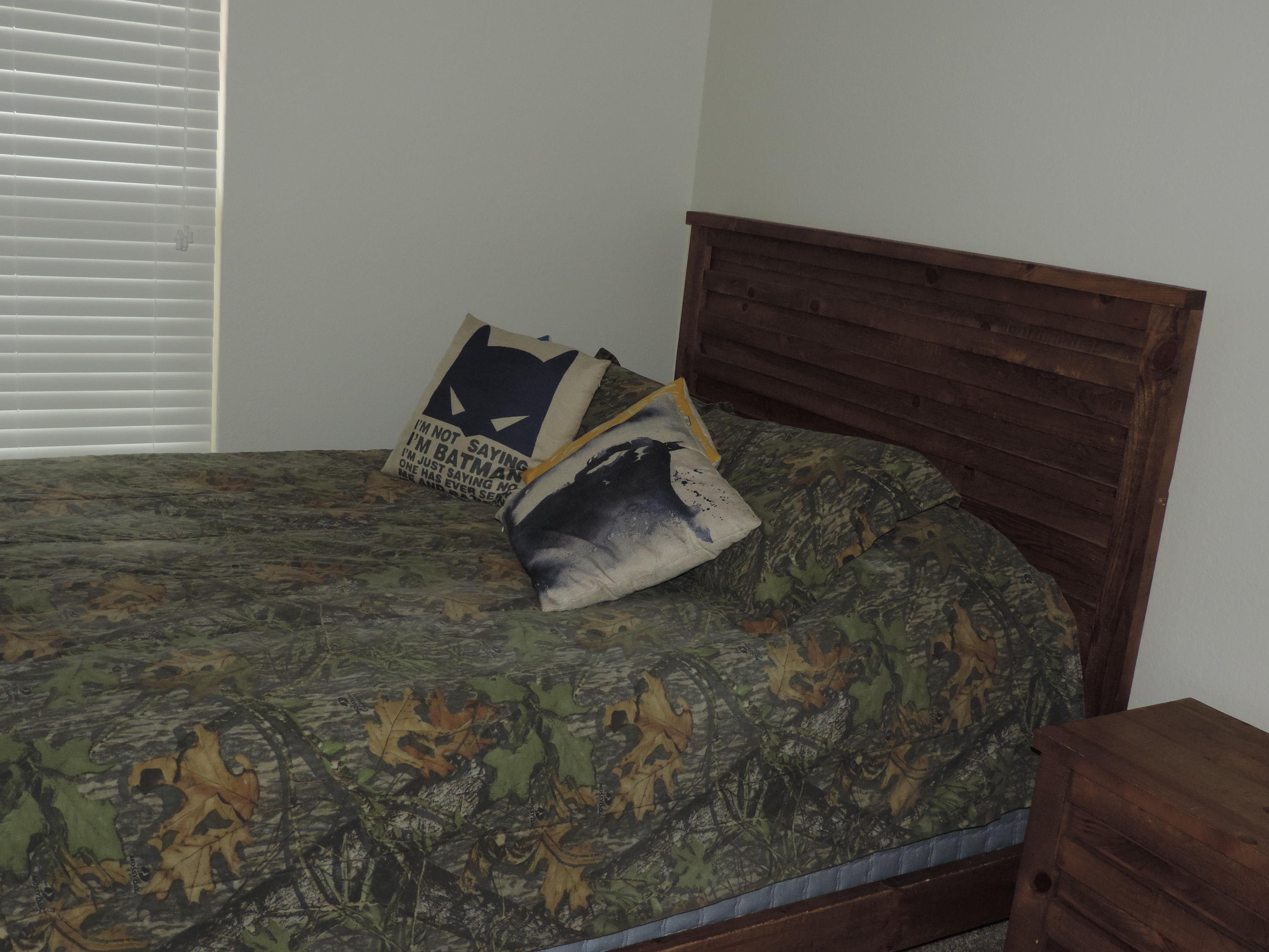 CRESTVIEW MANOR - Residential