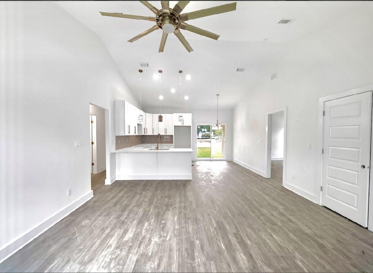 OAKWOOD HILLS UNIT 3 - Residential