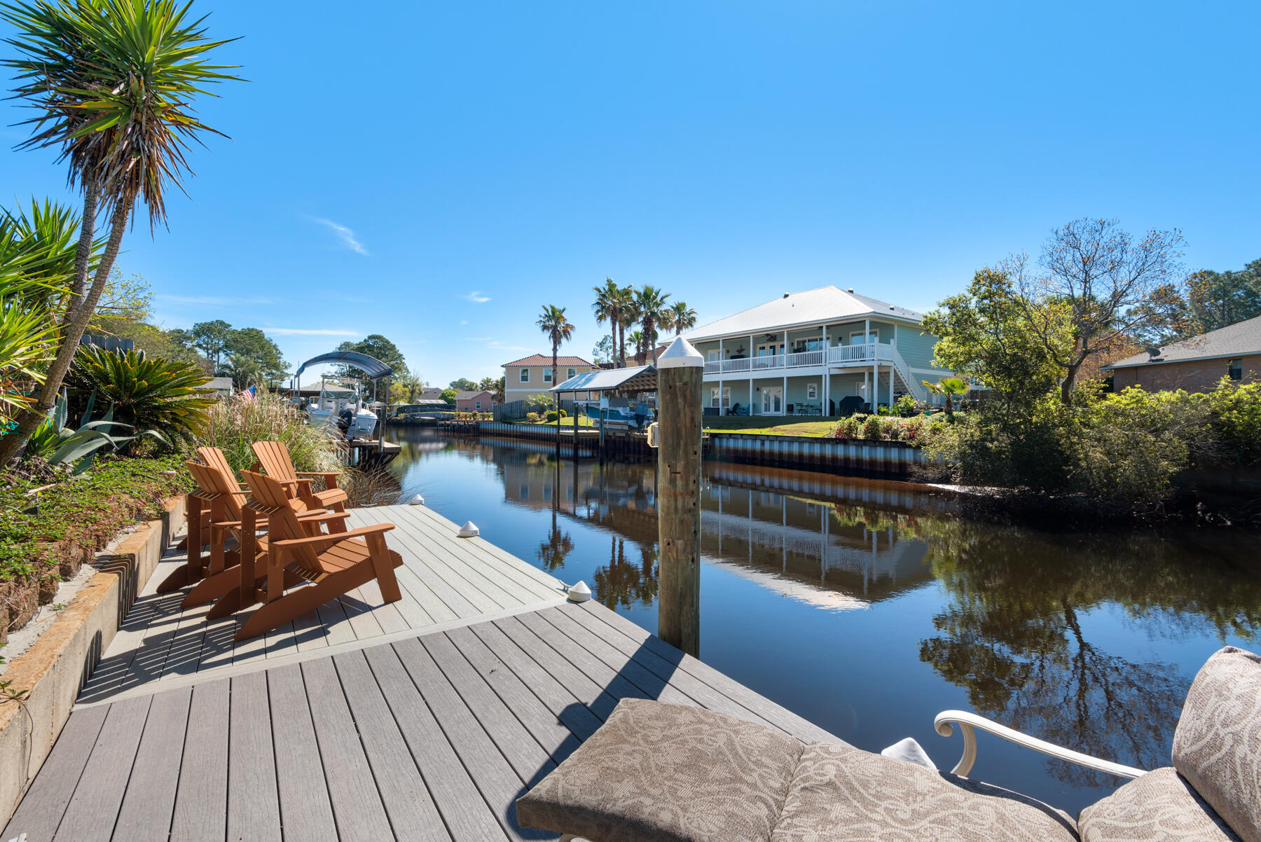 POLYNESIAN ISLANDS - Residential