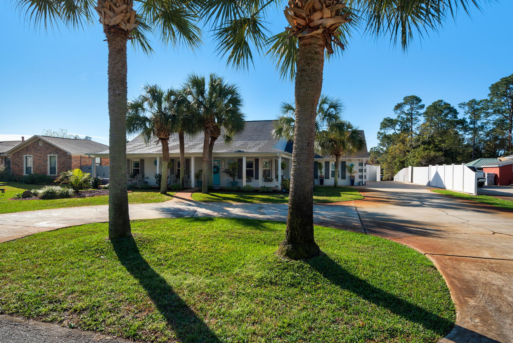 POLYNESIAN ISLANDS - Residential