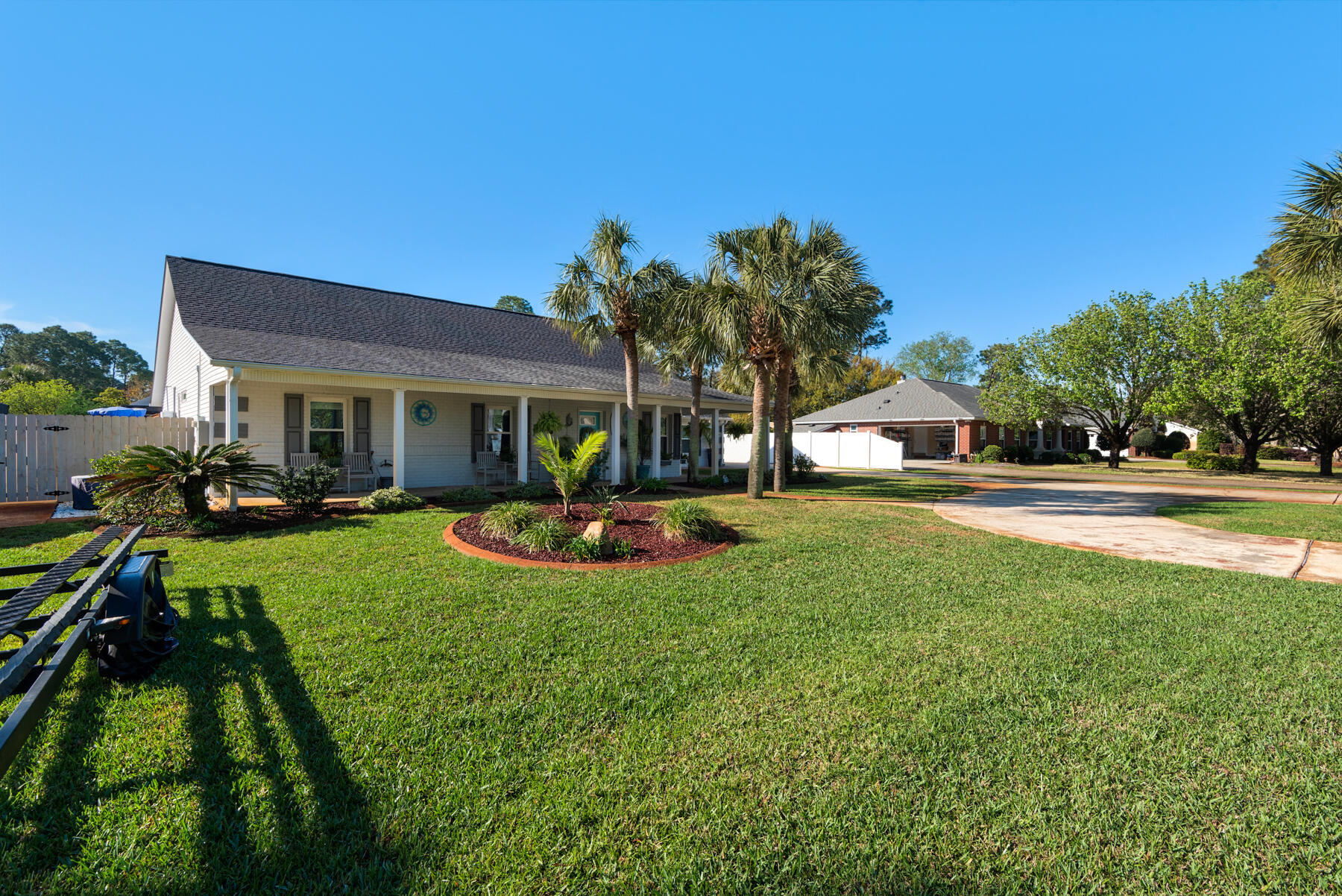 POLYNESIAN ISLANDS - Residential