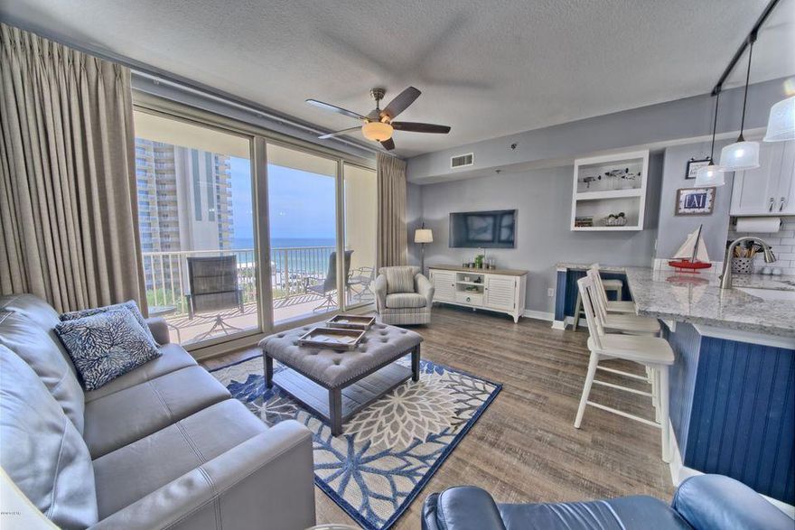 THIS IS ENTERED FOR COMP PURPOSES ONLY. KELLY ZARDA WAS THE LISTING AGENT AND MEGHAN HALL IS THE SELLING AGENT.