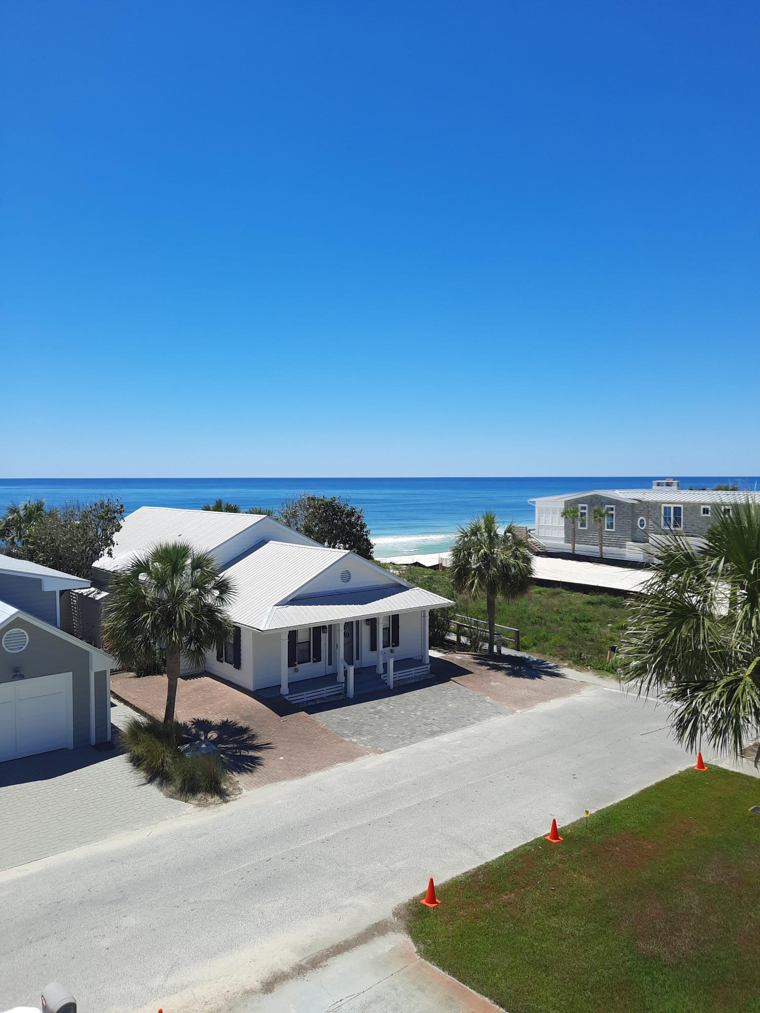 Sand Cliffs On The Gulf - Residential