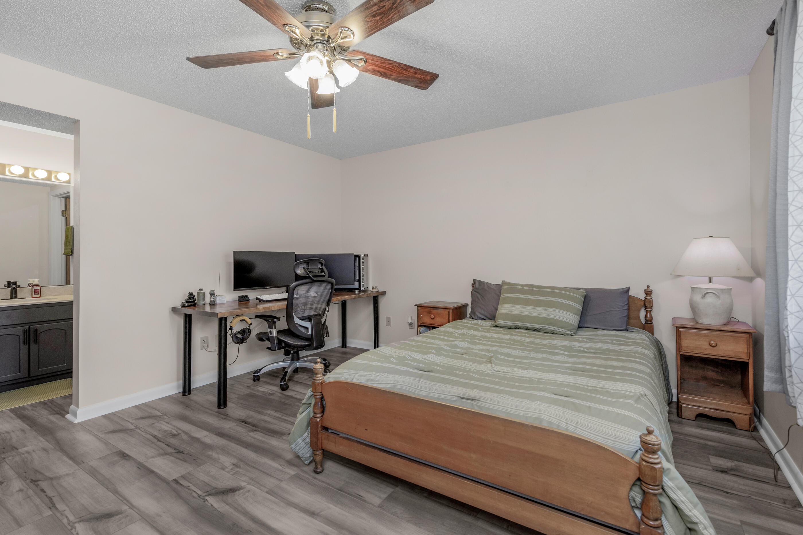 CEDAR RIDGE - Residential