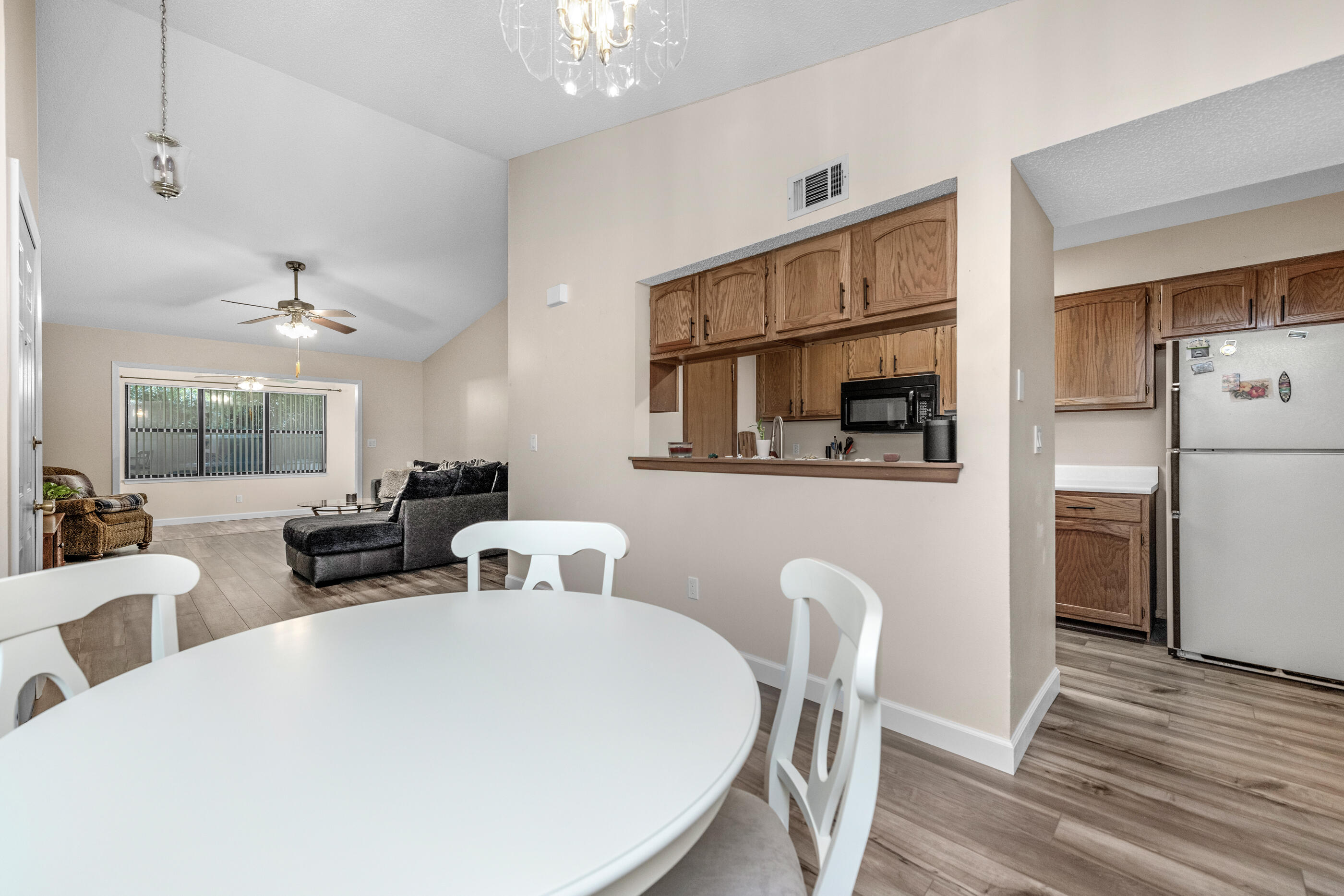 CEDAR RIDGE - Residential