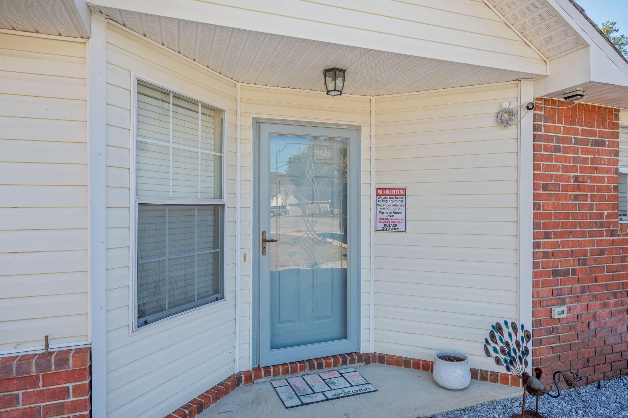 COUNTRY BREEZE ESTATES - Residential Lease