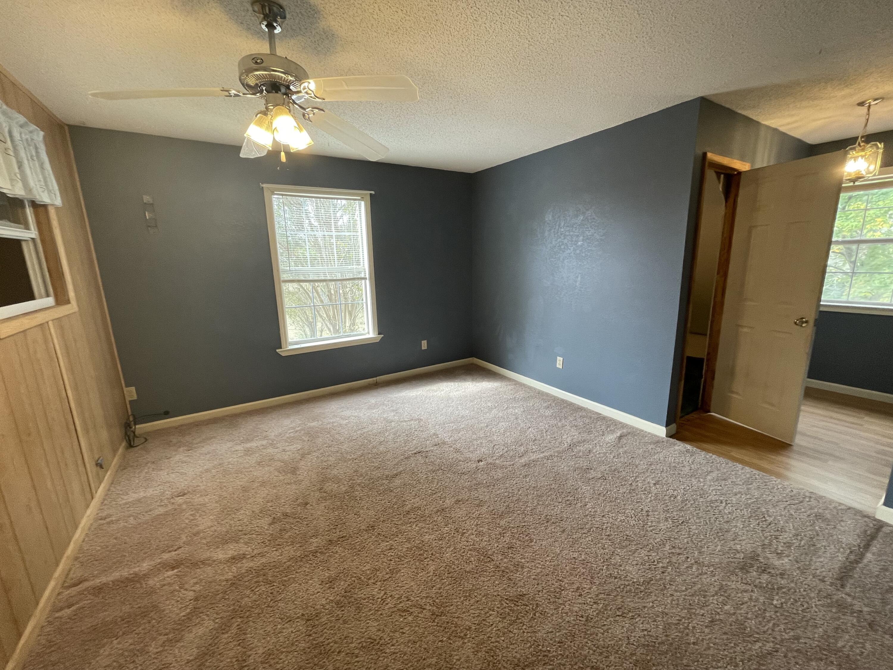 METES & BOUNDS - Residential Lease