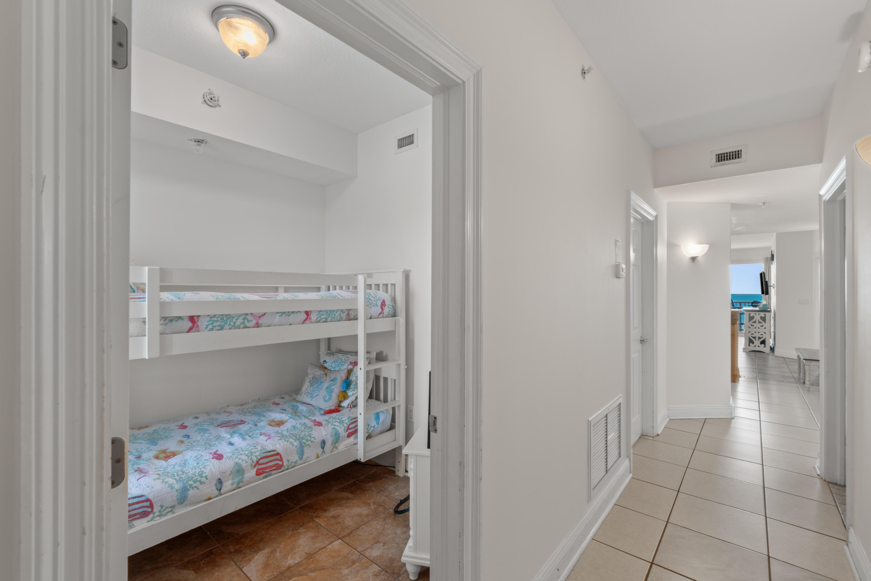 SUMMER PLACE - Residential