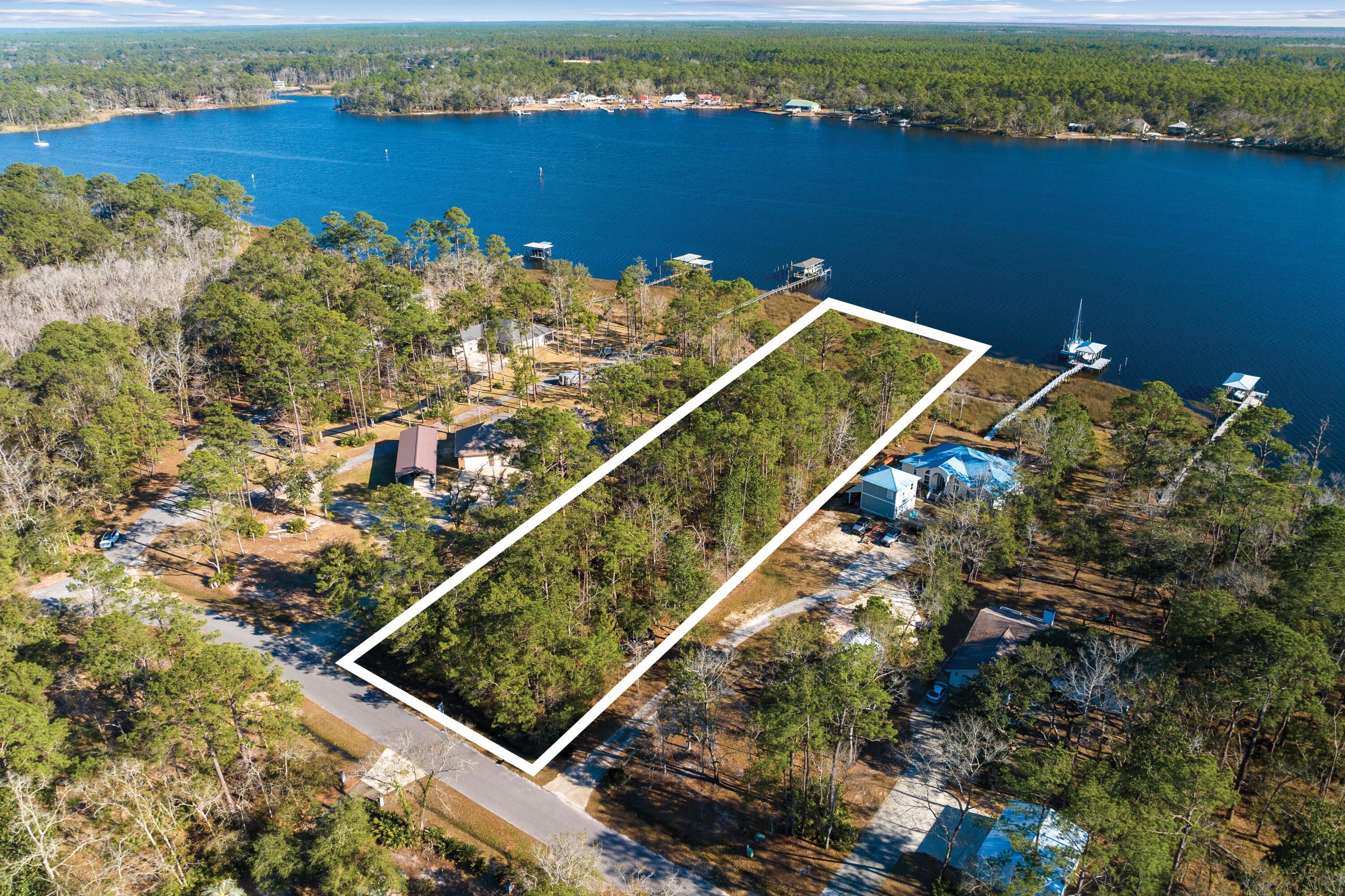 LAGRANGE SHORES - Land