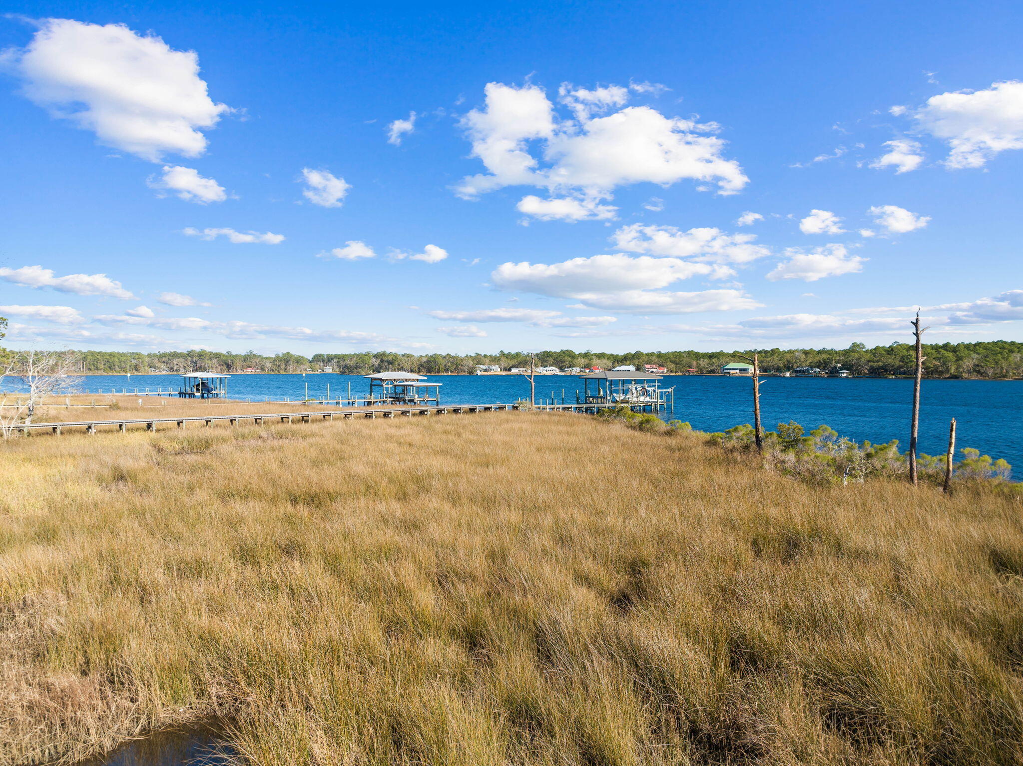 LAGRANGE SHORES - Land