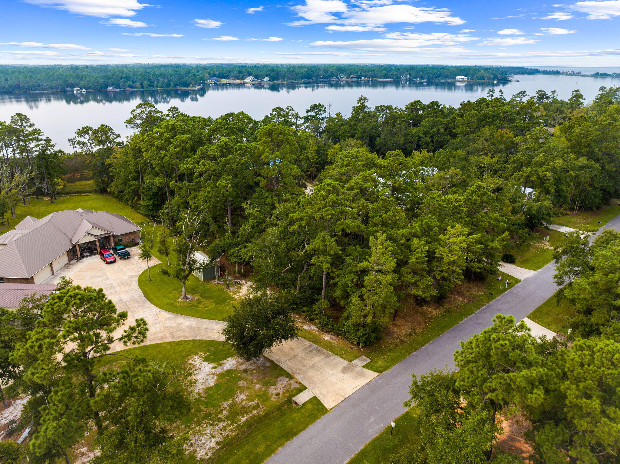 LAGRANGE SHORES - Land