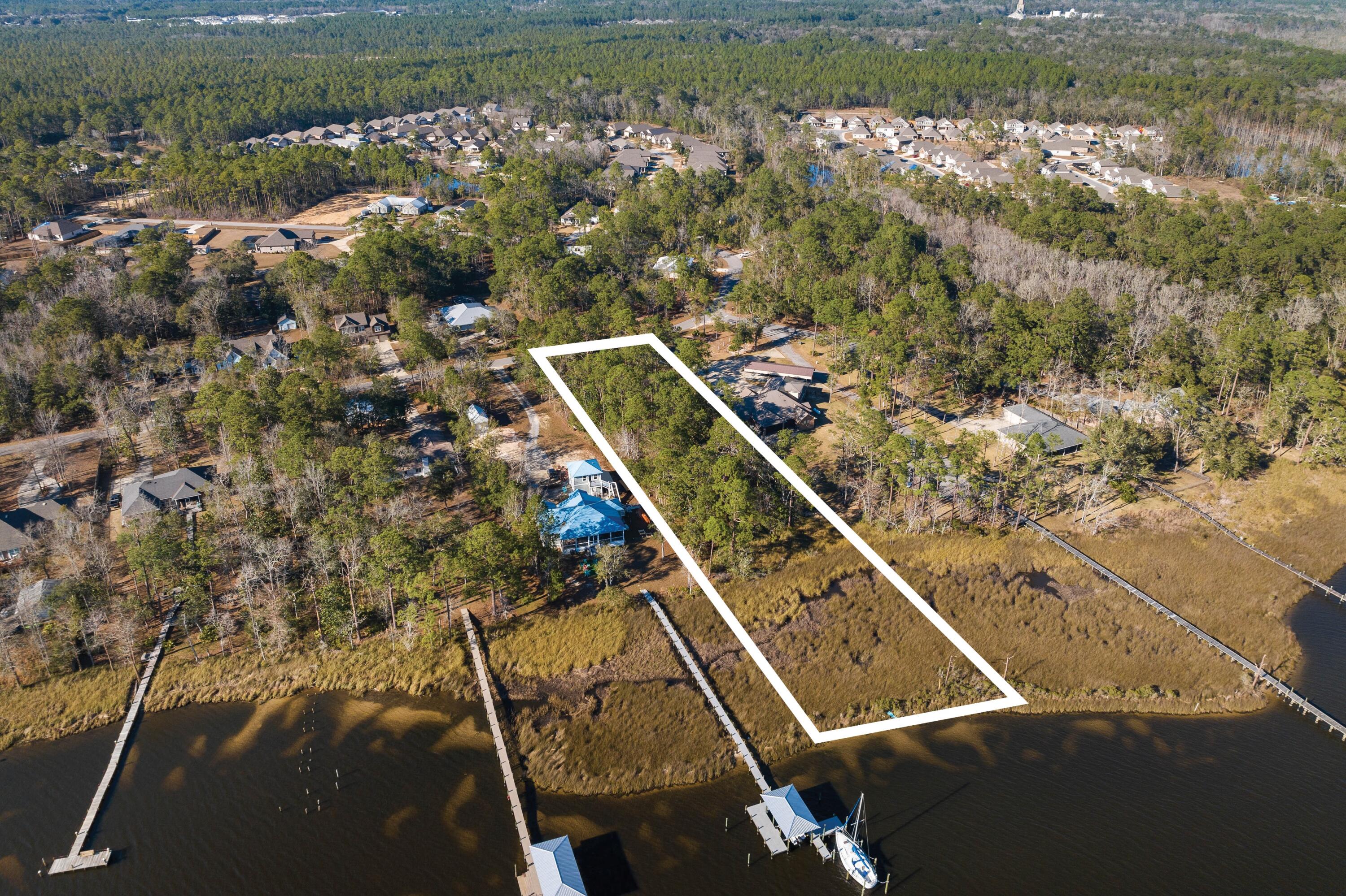 LAGRANGE SHORES - Land