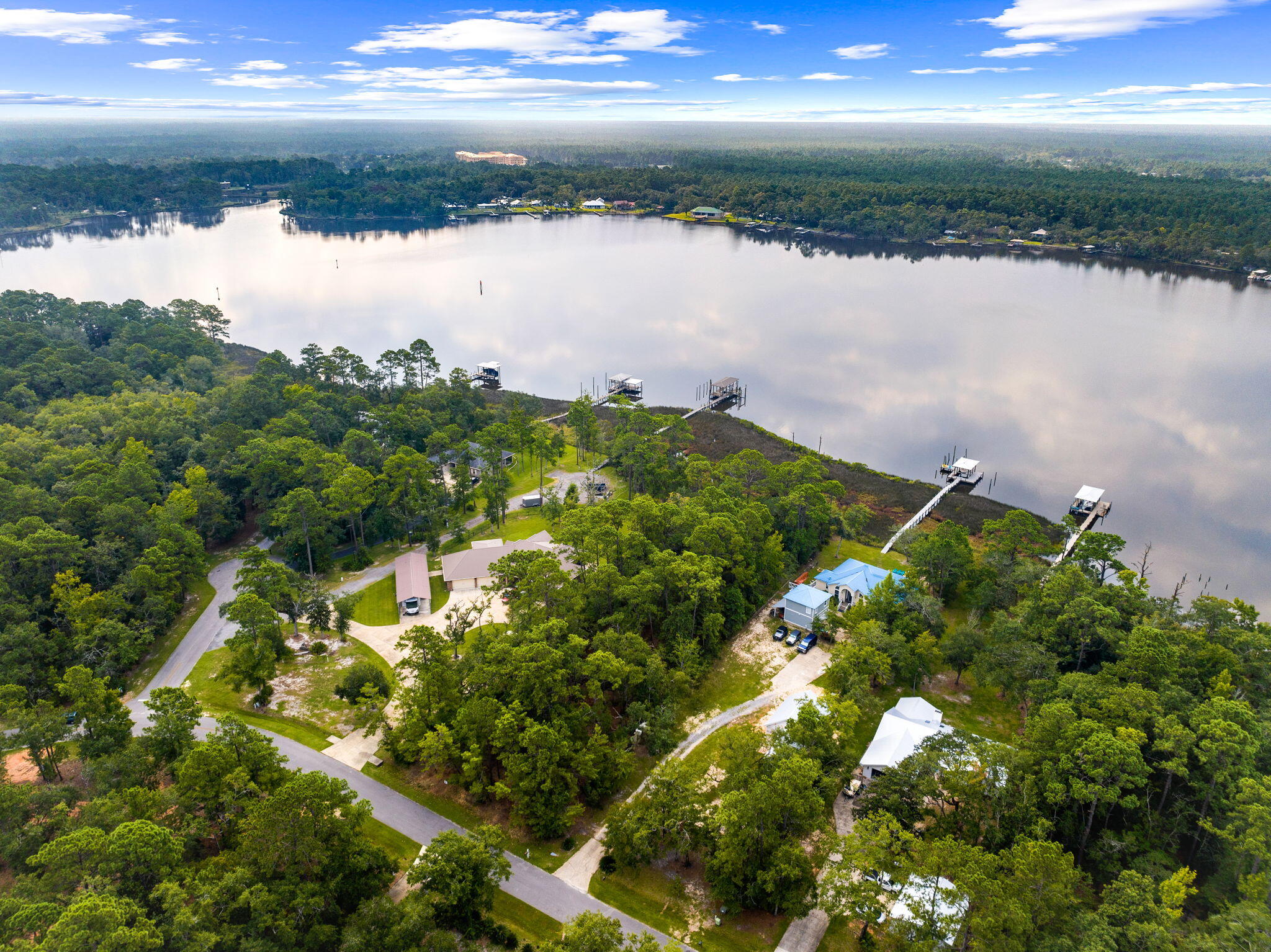 LAGRANGE SHORES - Land