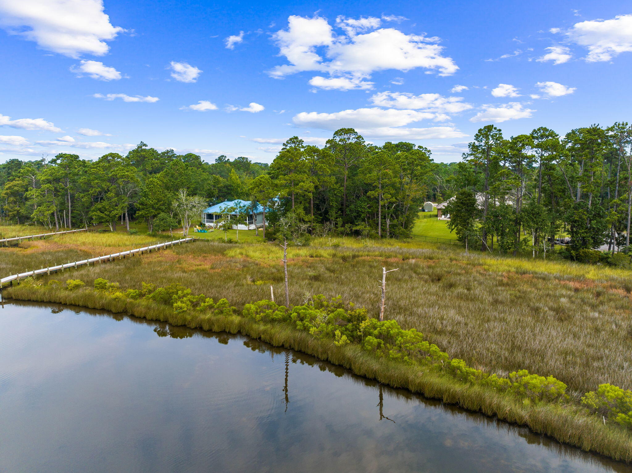 LAGRANGE SHORES - Land